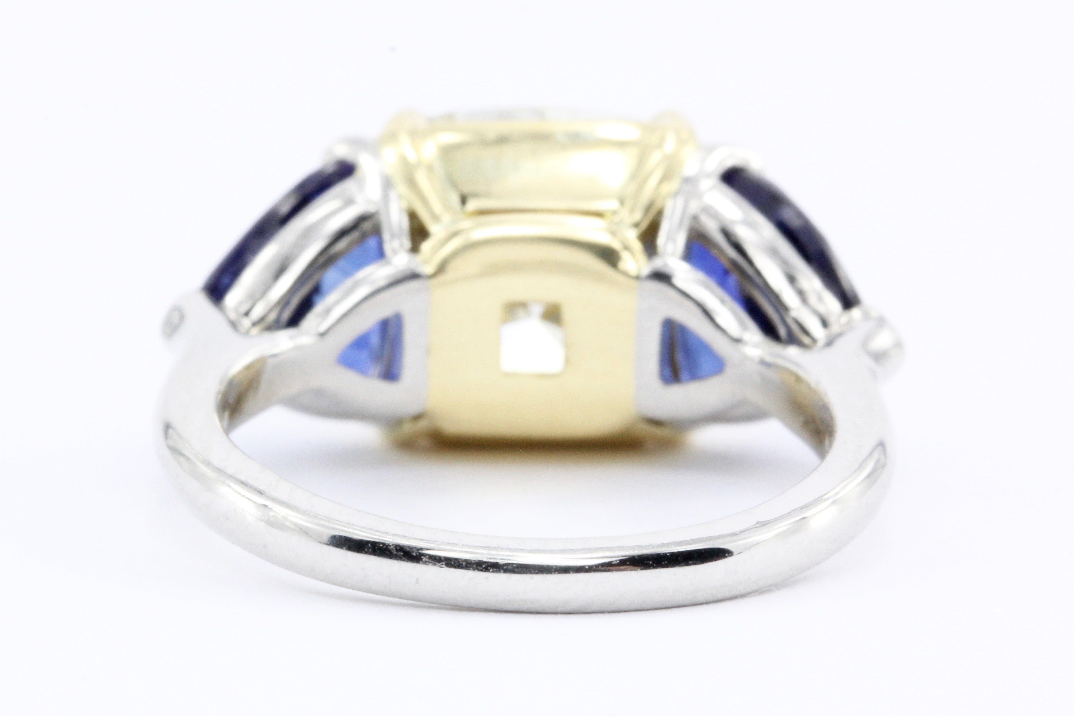 18K White Gold & Platinum 3.11 GIA M I1 1.5ct Natural Sapphire Ring - Queen May