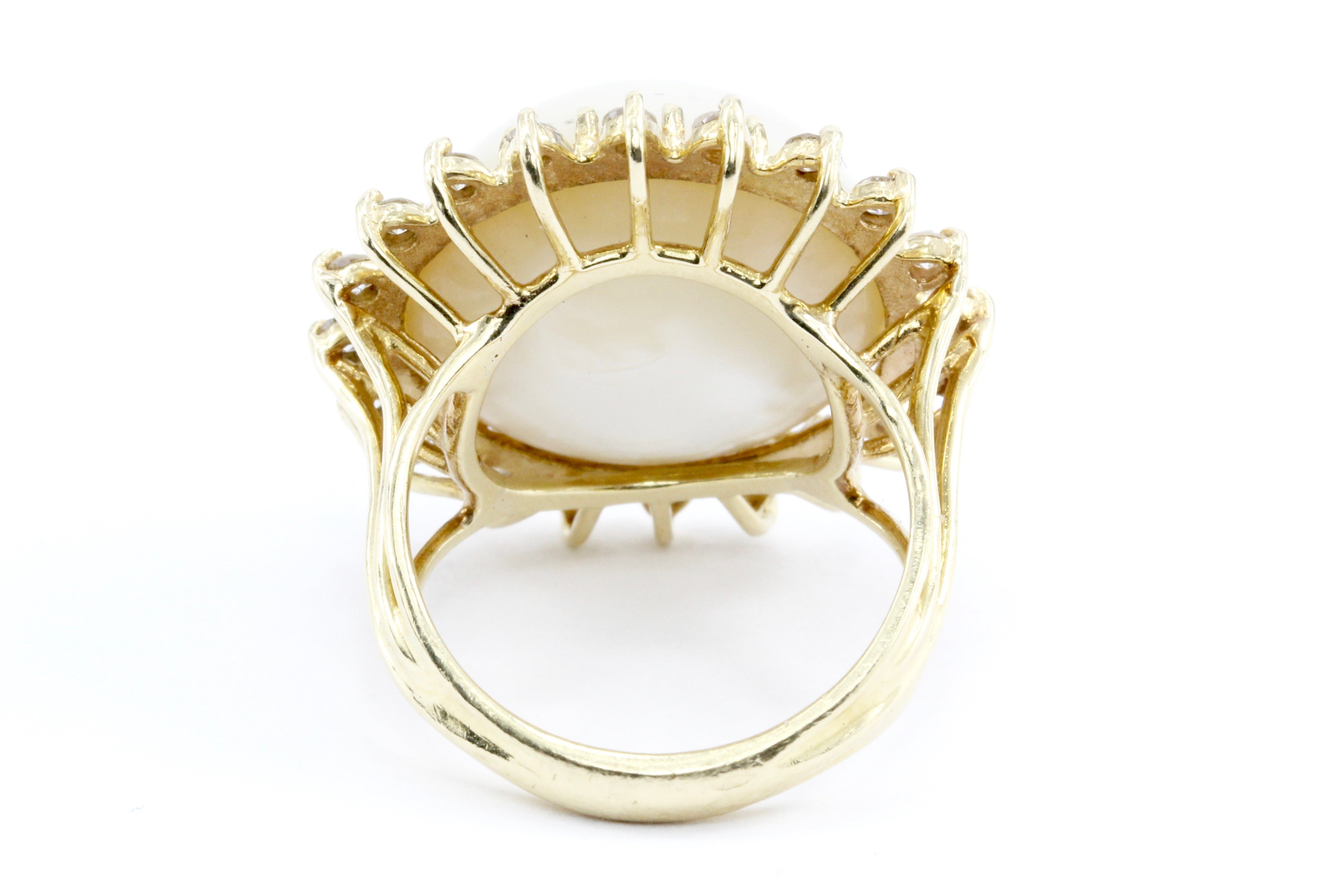 14k Gold Mabe Pearl & Diamond Halo Ring - Queen May