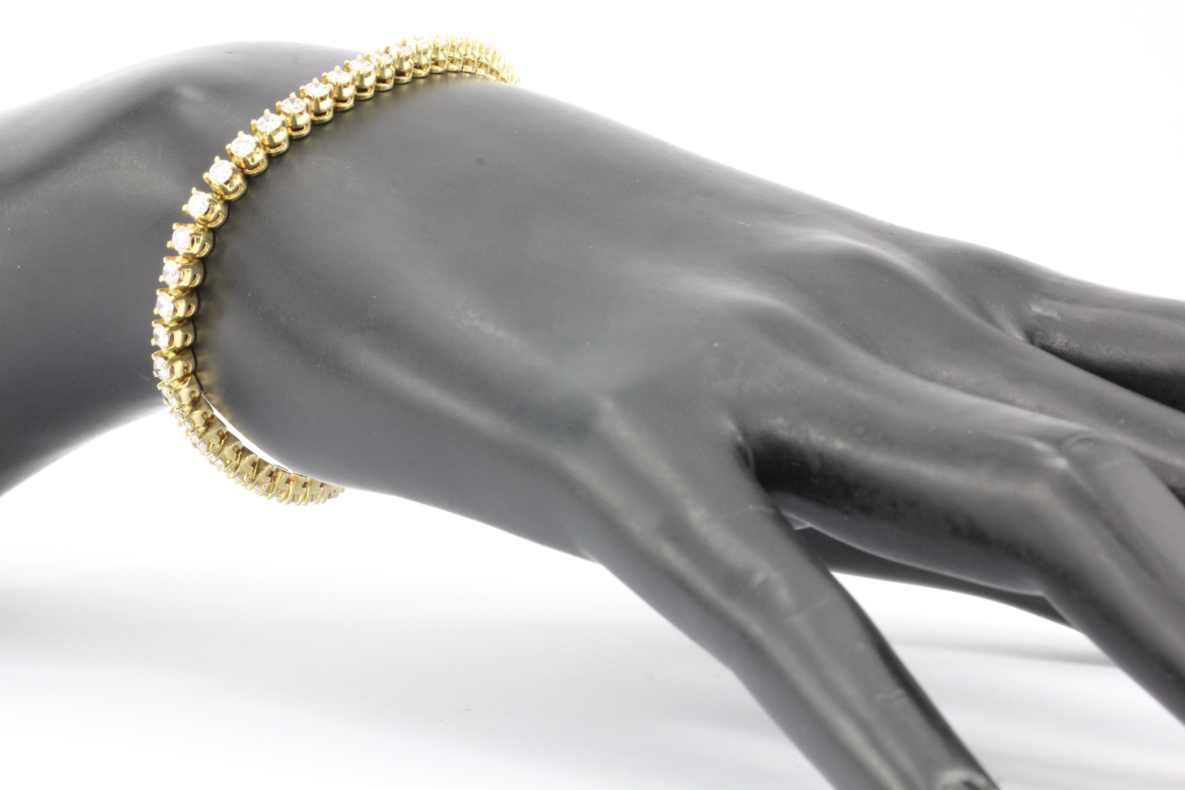 3 Carat Diamond 14K Gold Tennis Bracelet - Queen May