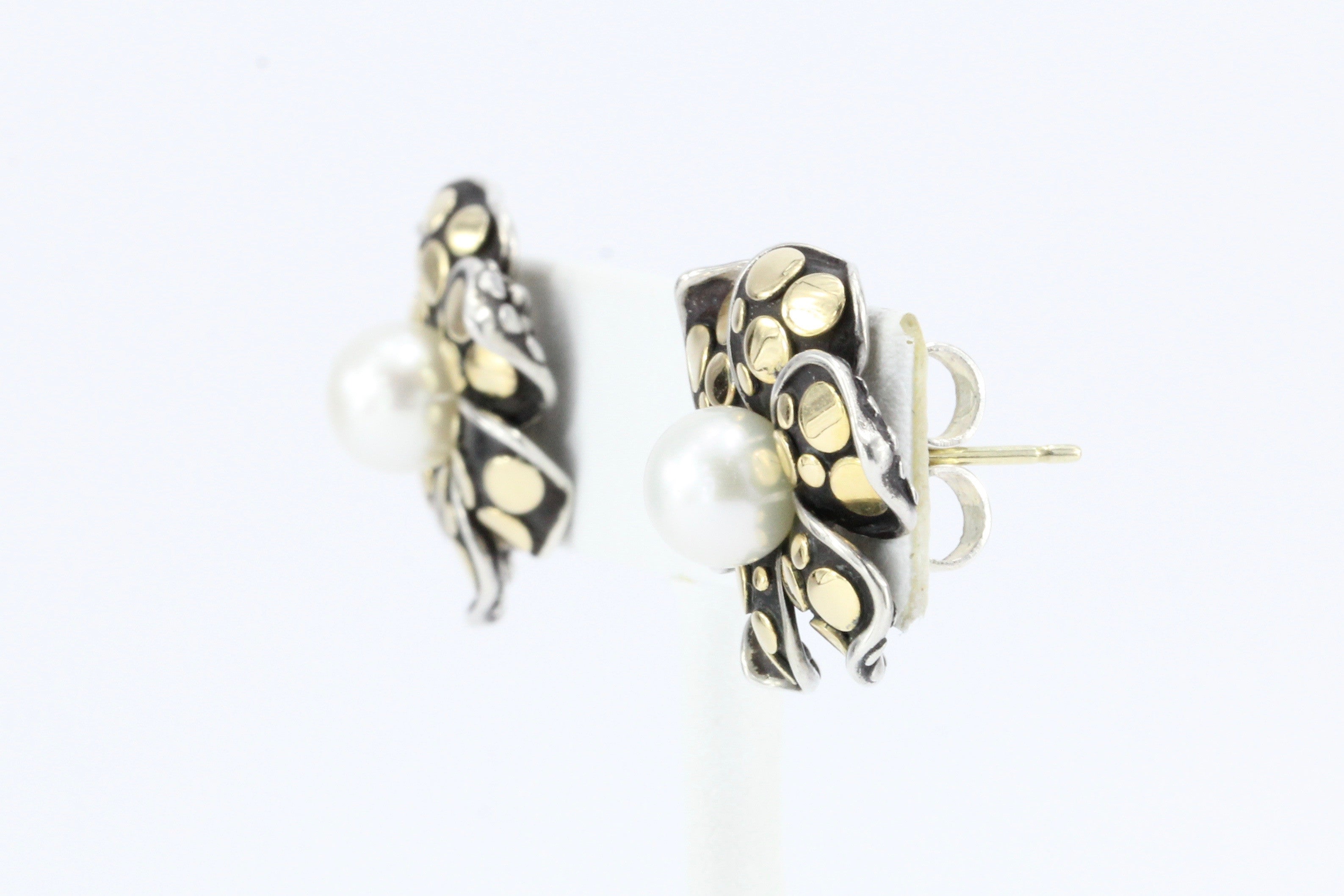 John Hardy 18K Gold Sterling Silver Pearl Flower Earrings - Queen May