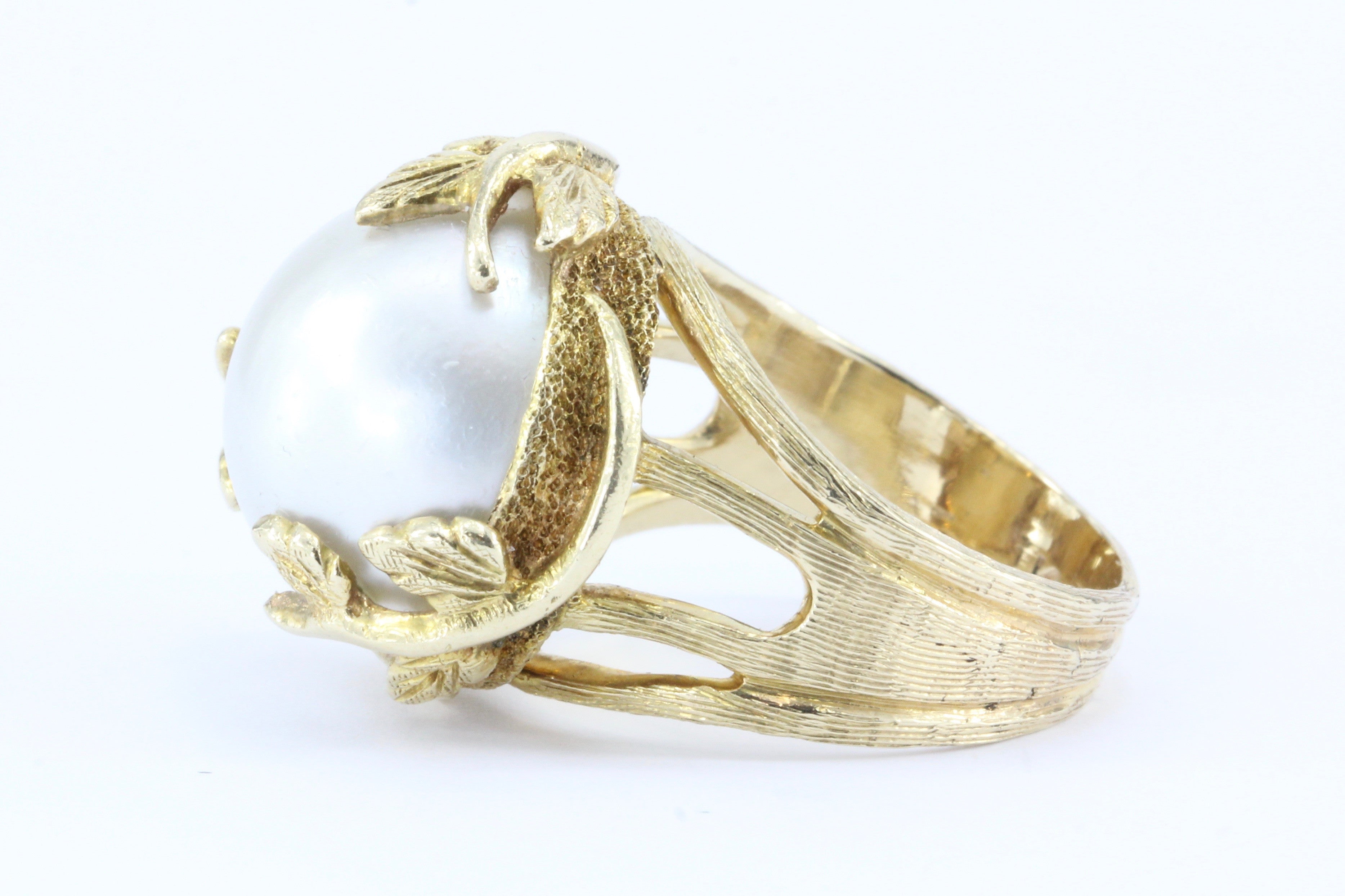 Vintage 14K Art Nouveau Style Crawling Ivy Gold Mabe Pearl Ring - Queen May