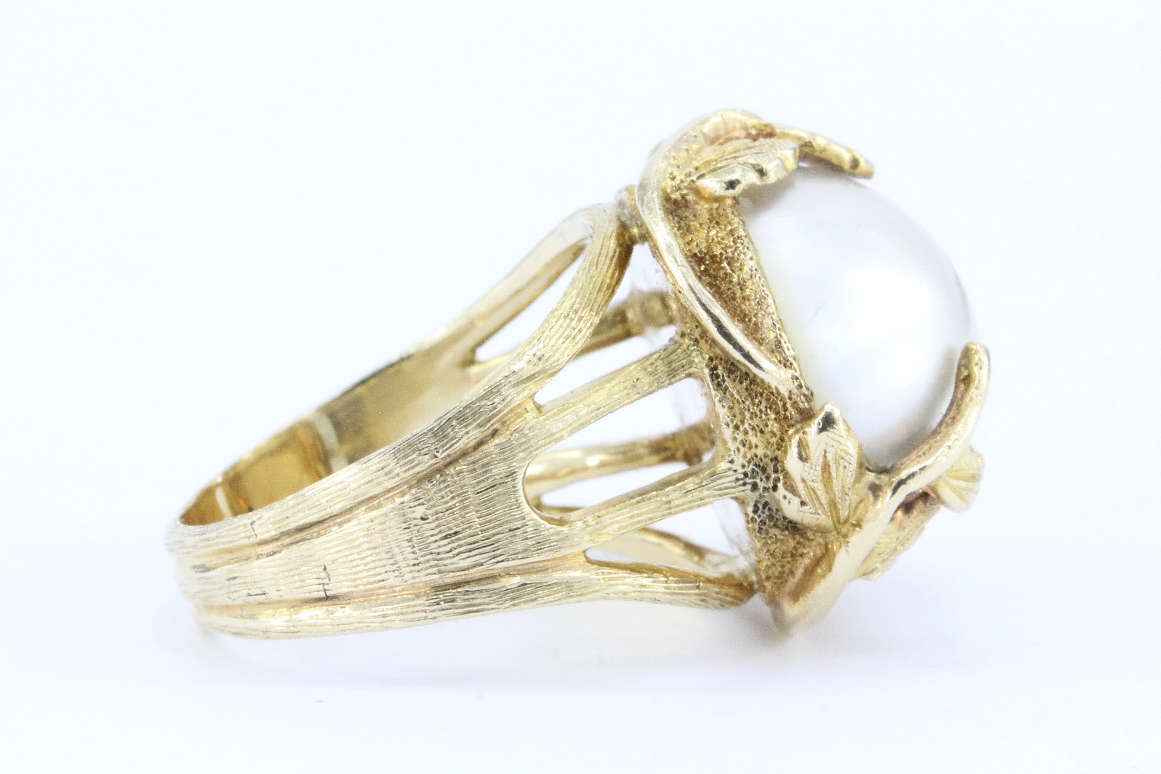 Vintage 14K Art Nouveau Style Crawling Ivy Gold Mabe Pearl Ring - Queen May