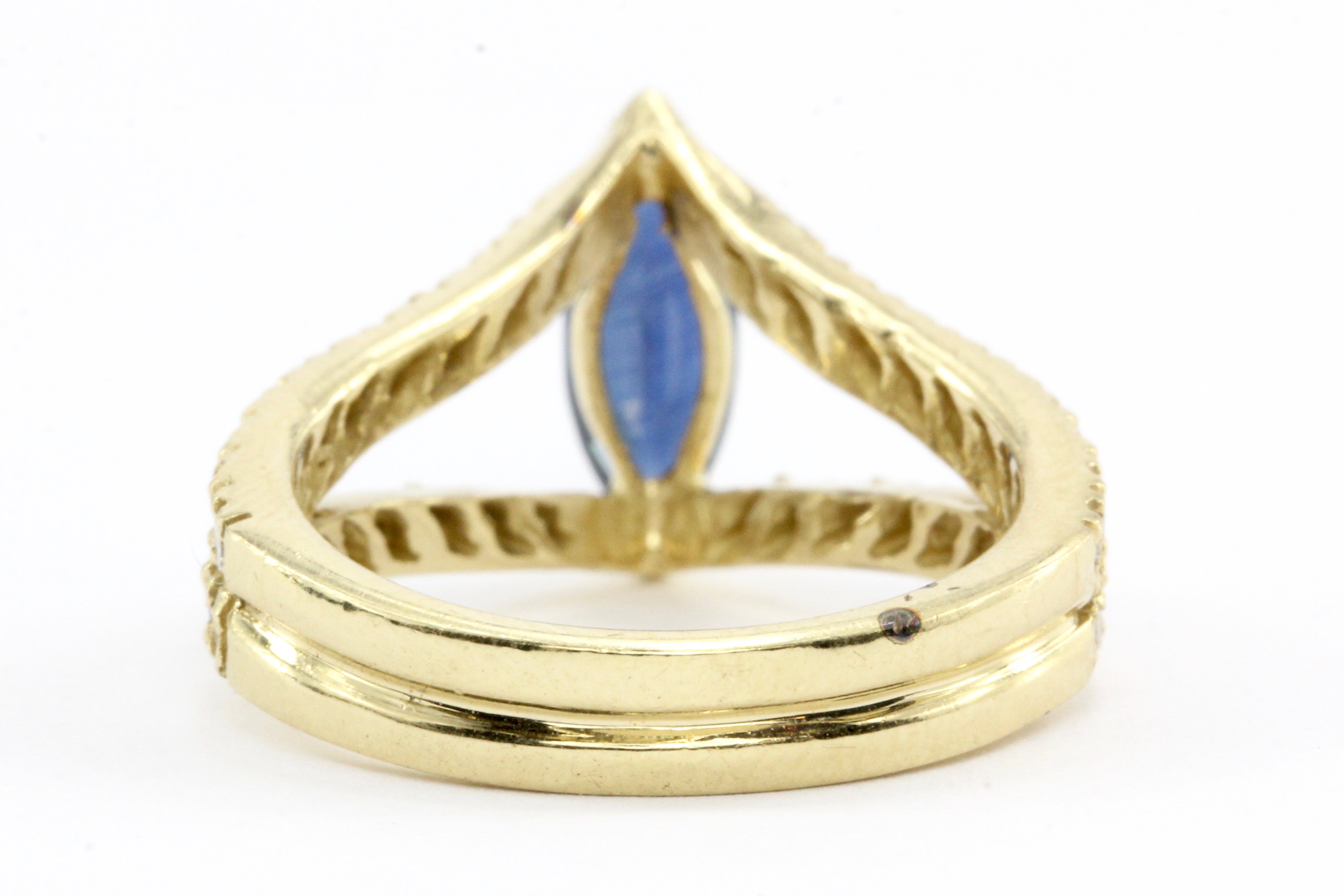 Retro 14k Gold .70 Carat Natural Blue Sapphire & Diamond Ring - Queen May