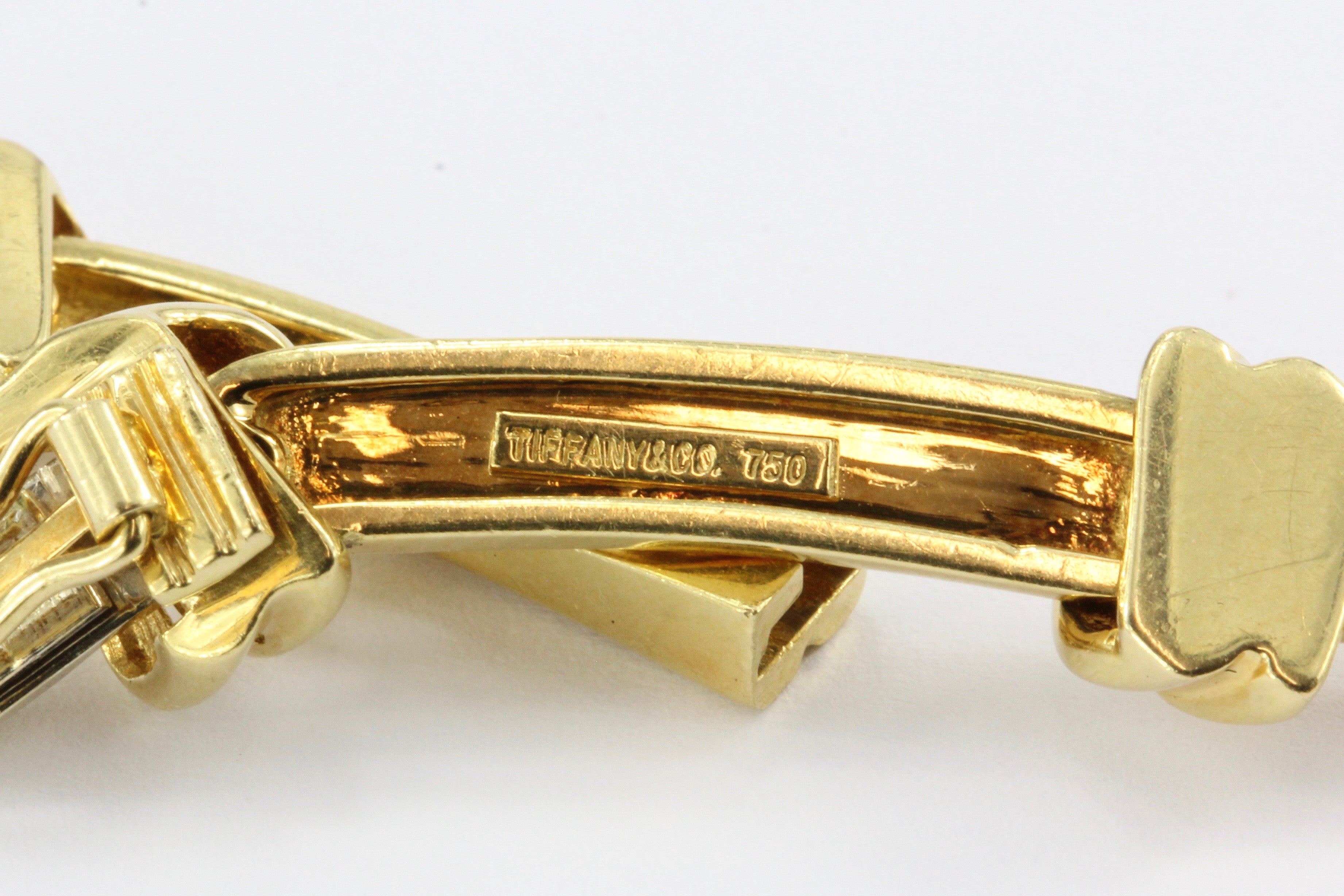 Tiffany & Co 18K Yellow Gold Love Knot Groove Link Necklace 15.5" - Queen May