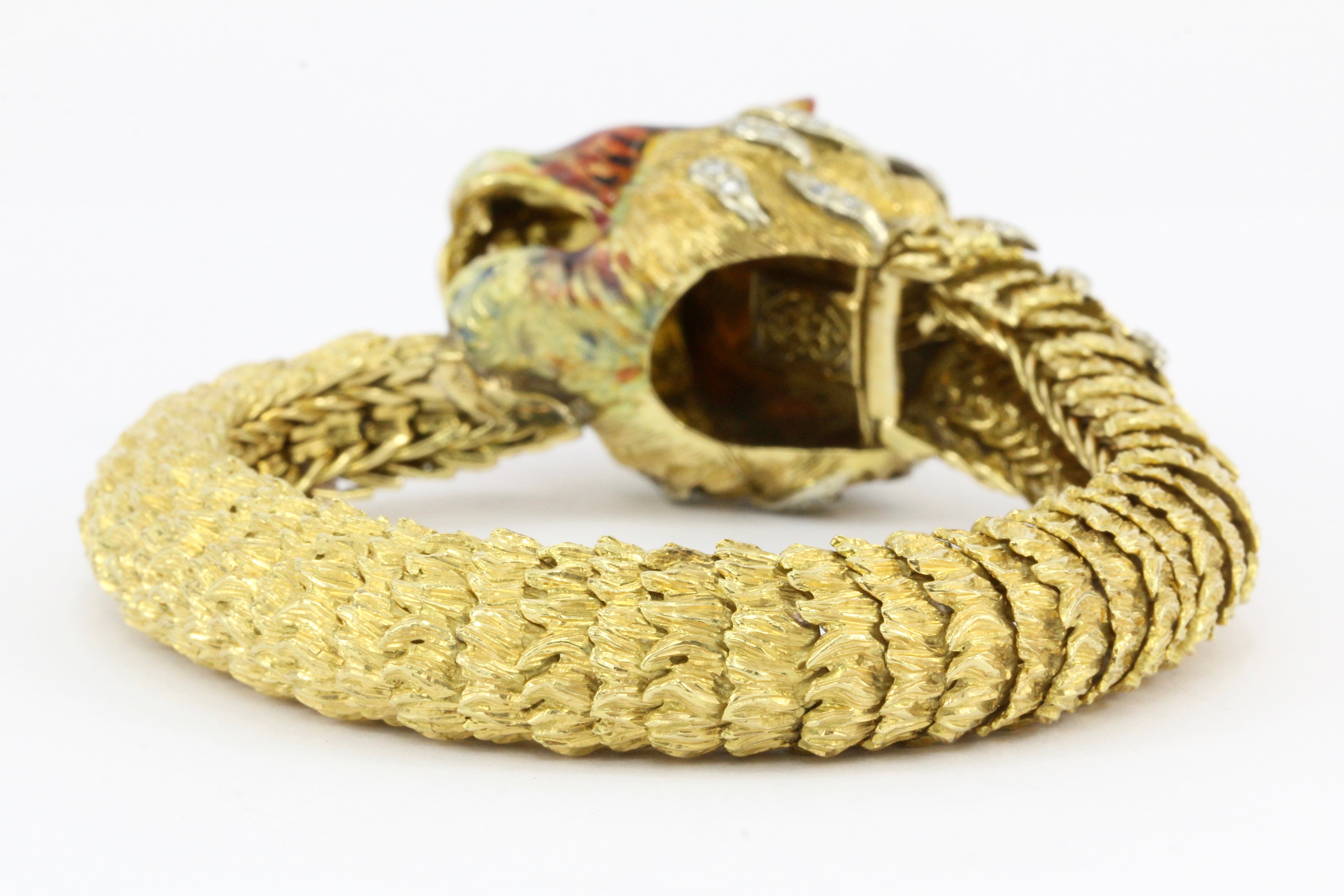 Retro 18K Yellow Gold Diamond & Enamel Lion Head Bracelet - Queen May