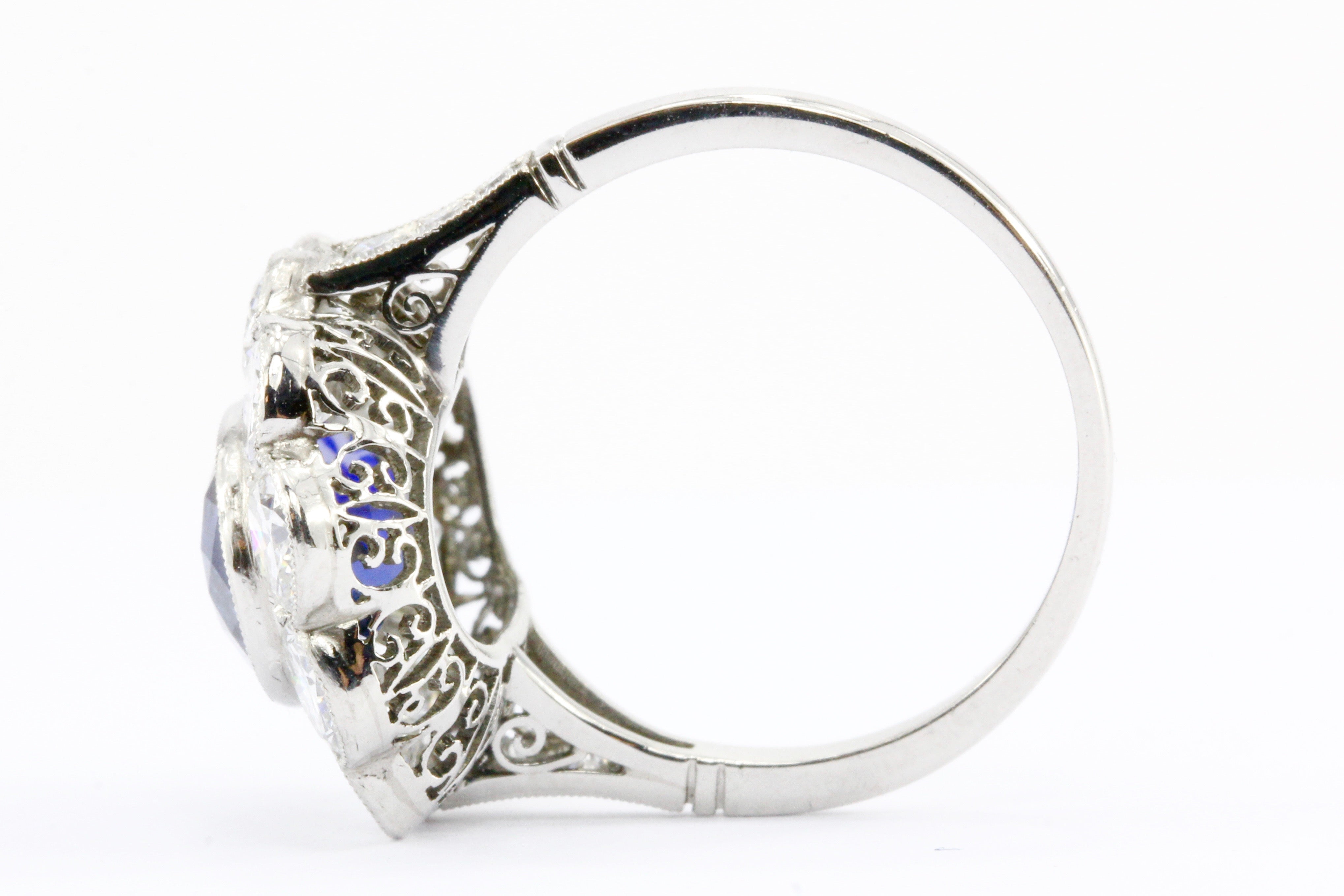 GIA Certified Natural No Treatment 4.08ct Sapphire in a Platinum & Diamond Setting - Queen May