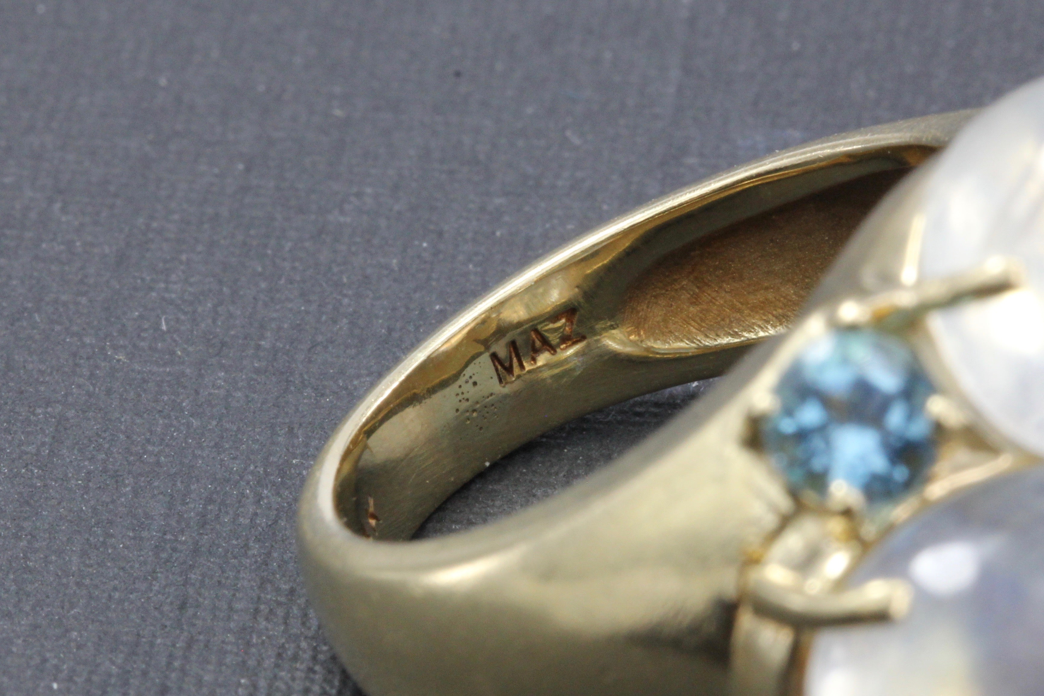 Vintage 14K Yellow Gold Moonstone Cluster Ring - Queen May