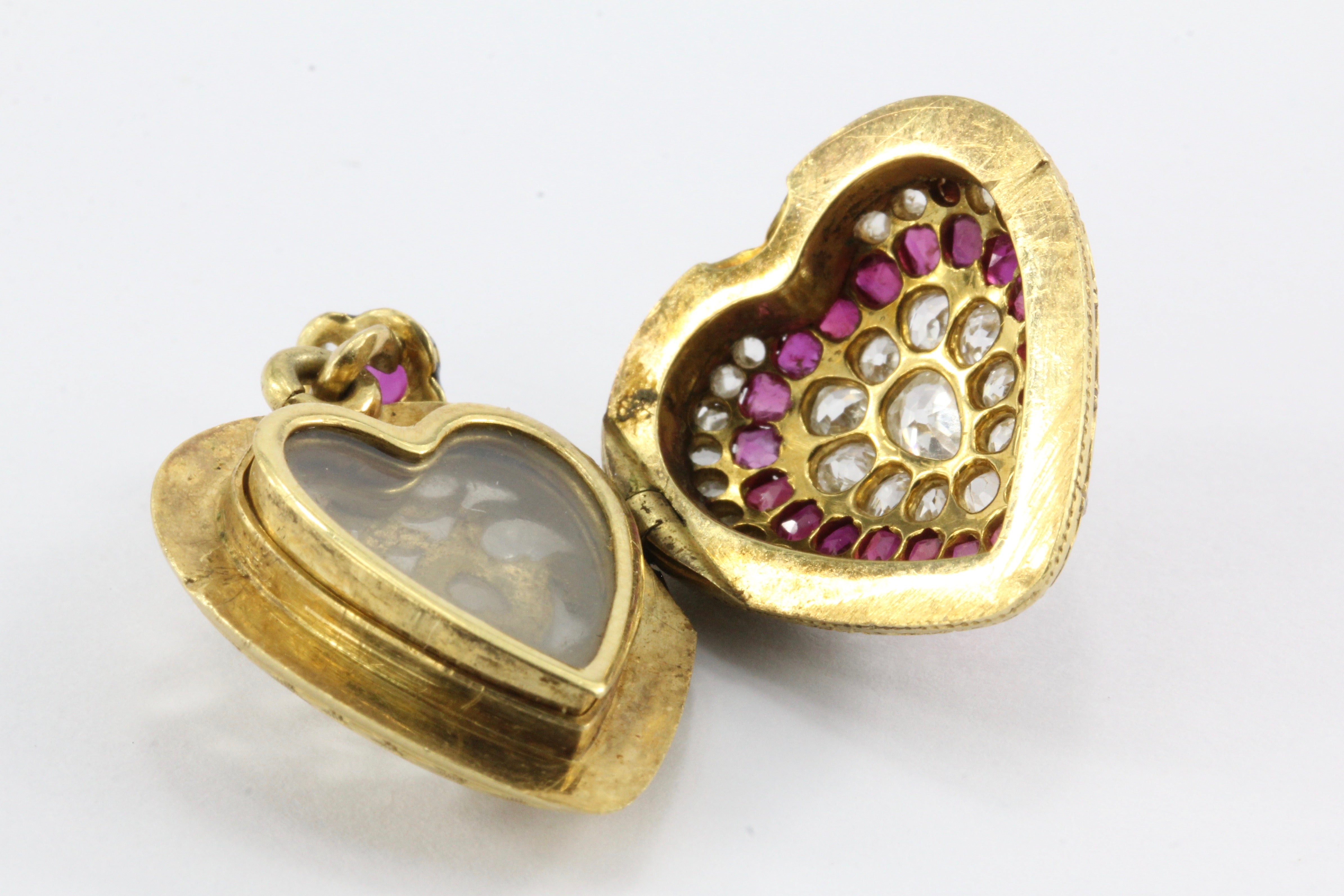 French Belle Epoque 18K Yellow Gold Old Mine Cut Ruby Rose Cut Heart Locket - Queen May