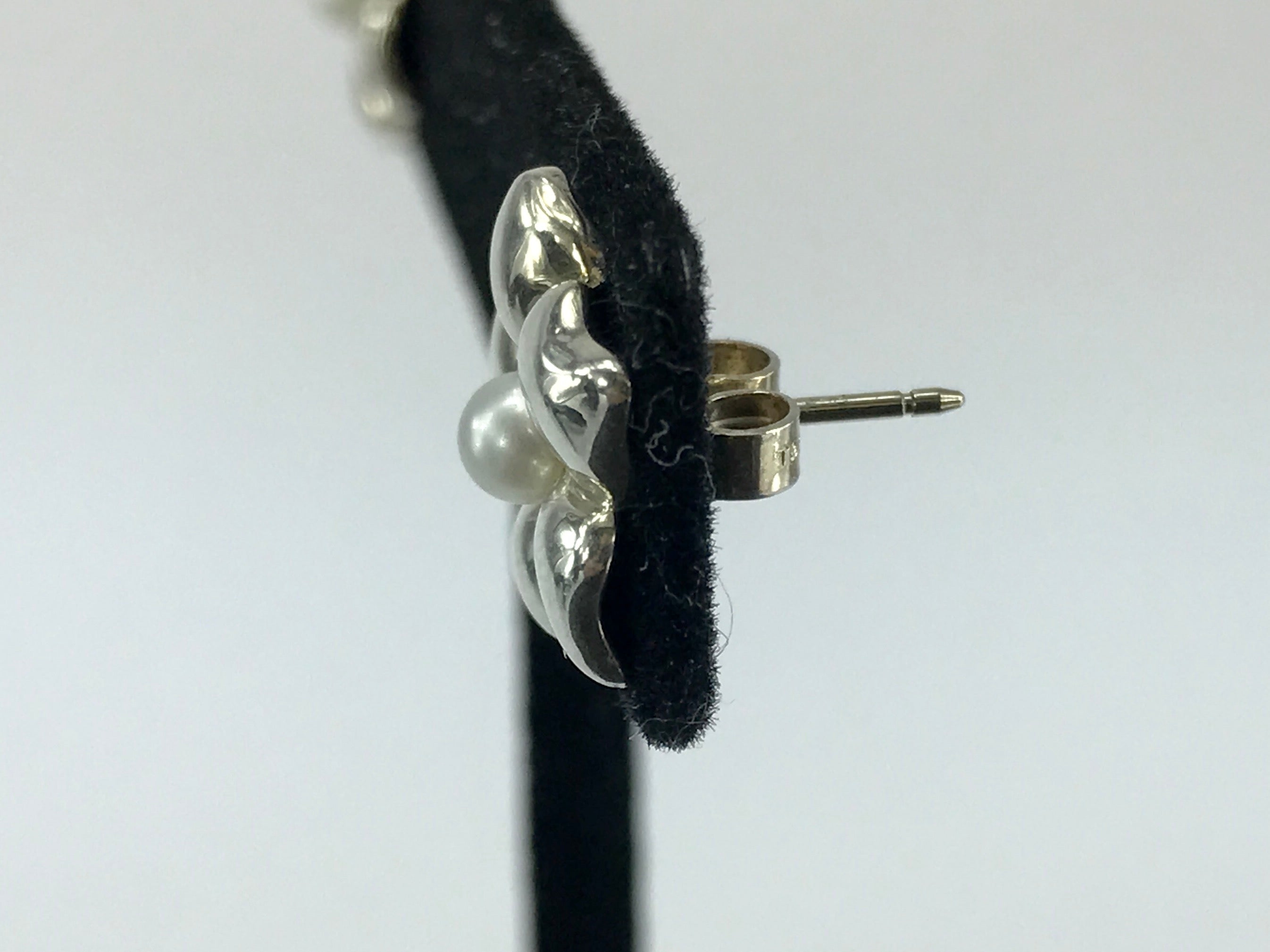 Tiffany & Co Sterling Silver & Pearl Flower Stud Earrings - Queen May