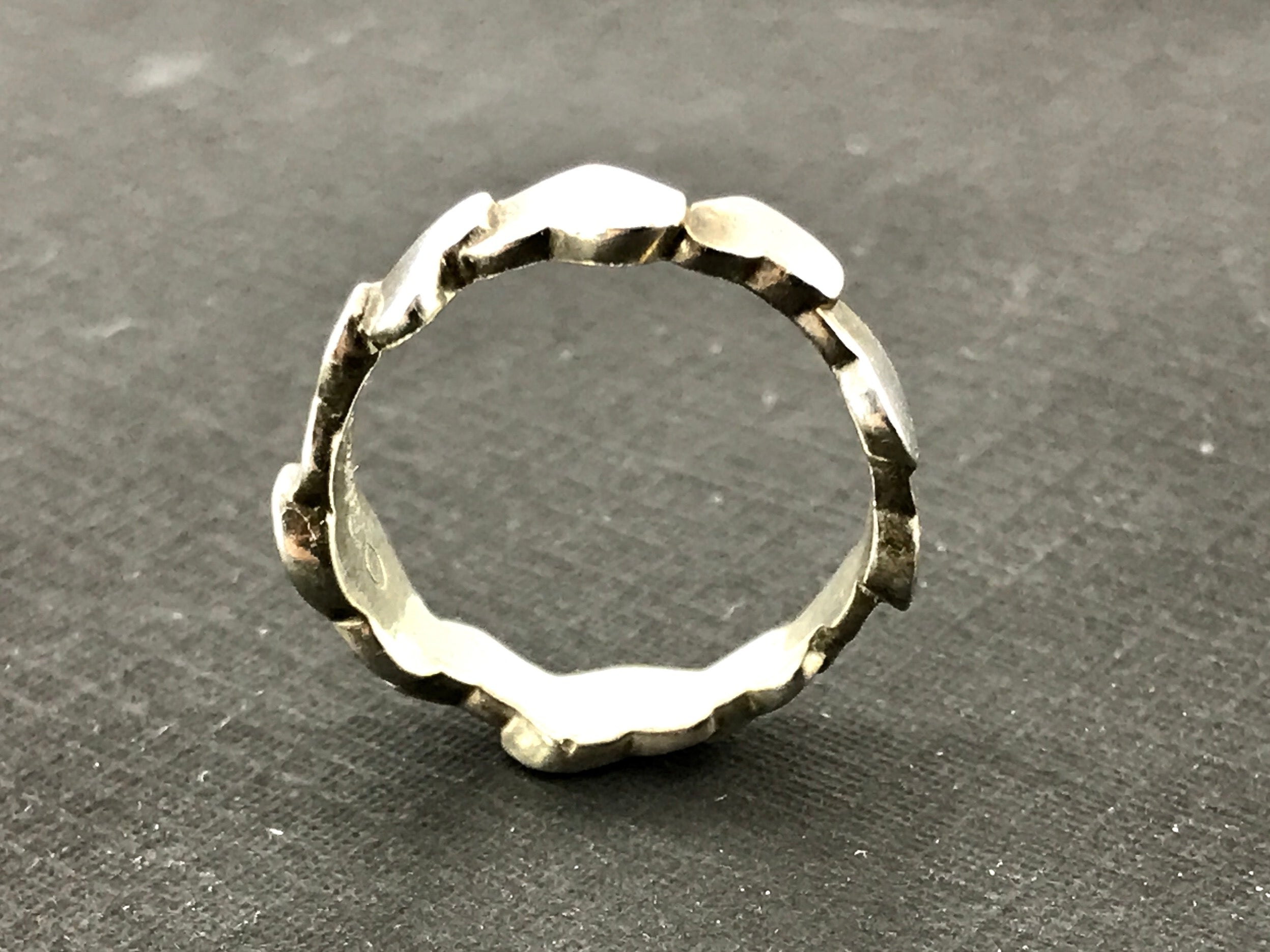 Tiffany & Co Paloma Picasso Sterling Silver Floating Heart Ring Band Size 5 - Queen May