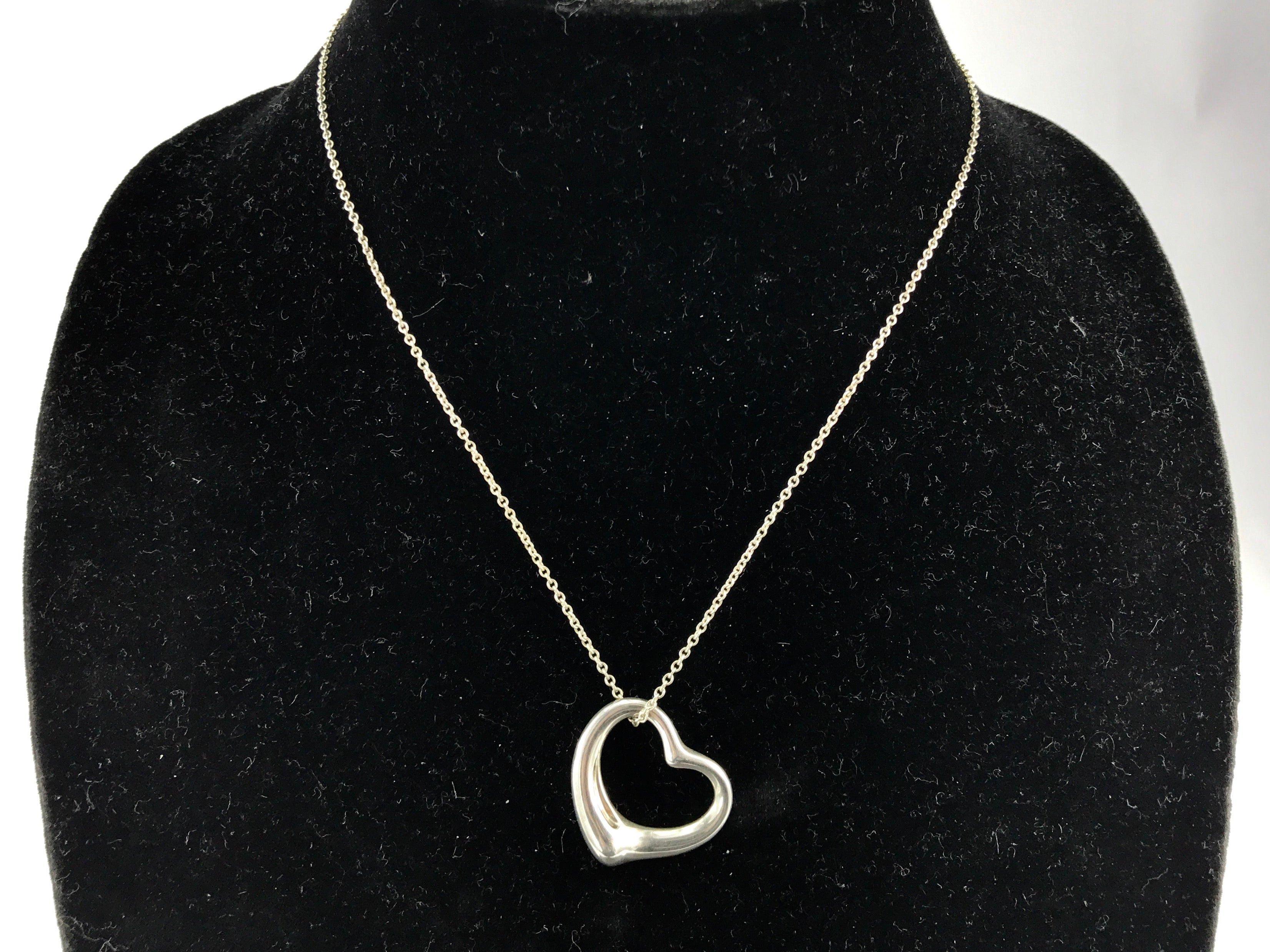 Tiffany & Co Elsa Peretti Sterling Silver Open Heart 27mm Necklace 18" - Queen May