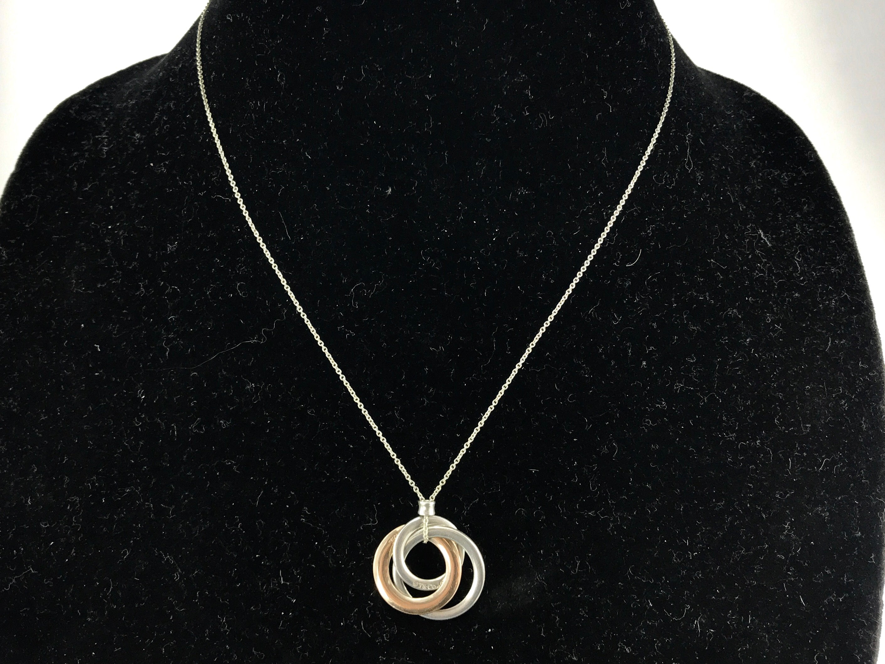 Tiffany & Co 1837 Collection Interlocking Circles Pendant & Necklace - Queen May