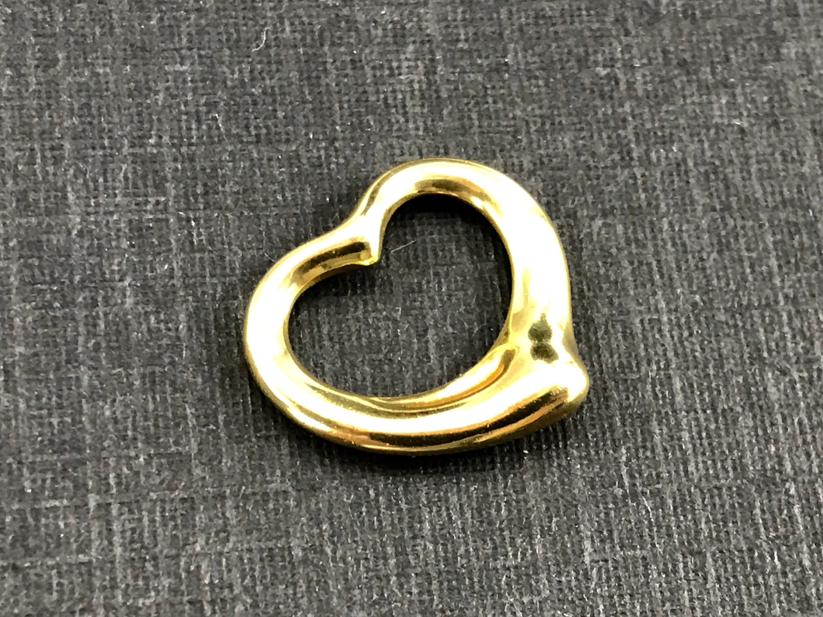 Tiffany & Co Elsa Peretti 18k Gold Small Open Heart Pendant - Queen May