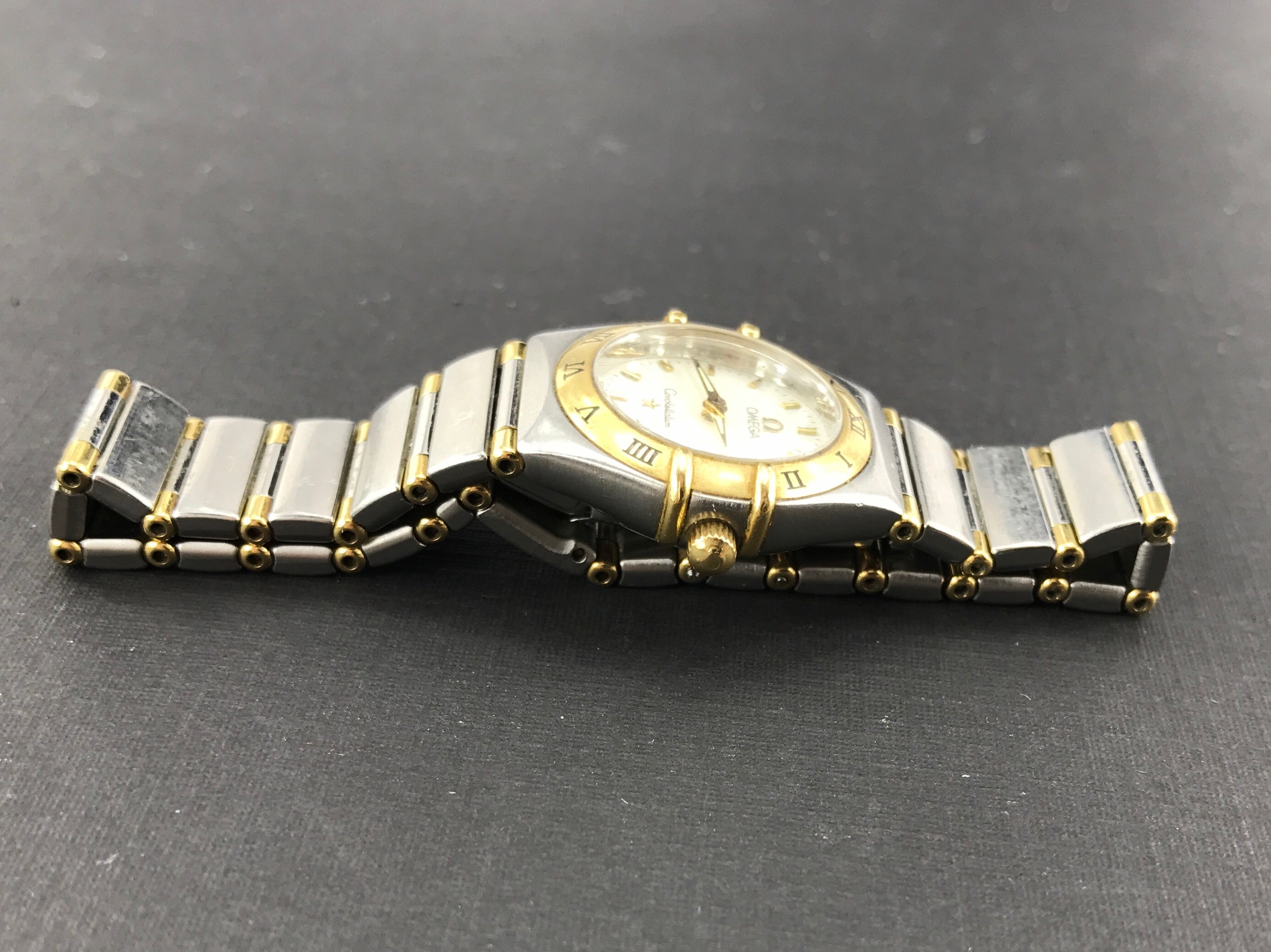 Omega Constellation Stainless Steel & 18K Gold Womens 25mm Watch c.1995 - Queen May