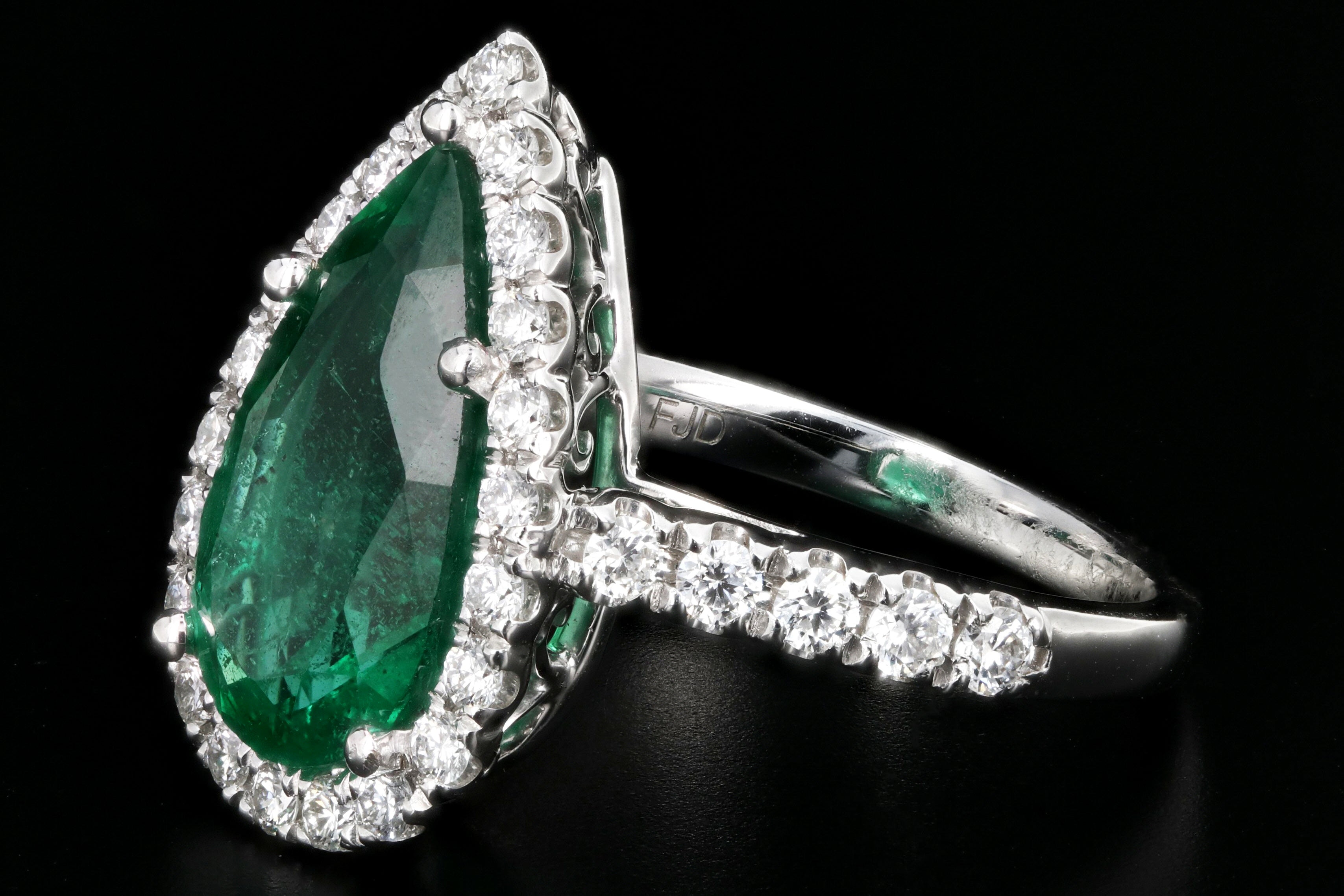 Modern 14K White Gold 3CT Zambian Emerald and Diamond Ring - Queen May