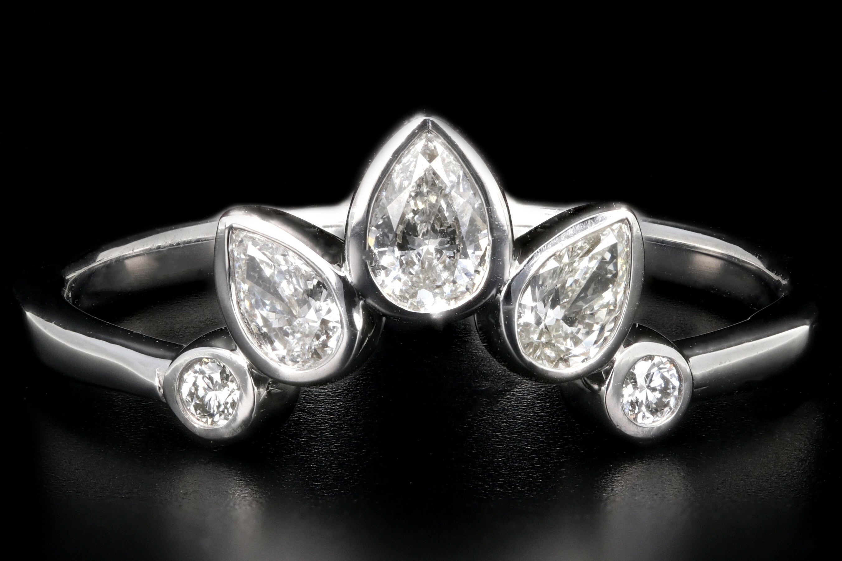 14K Gold 0.38 Carat Pear Diamond Contour Band - Queen May