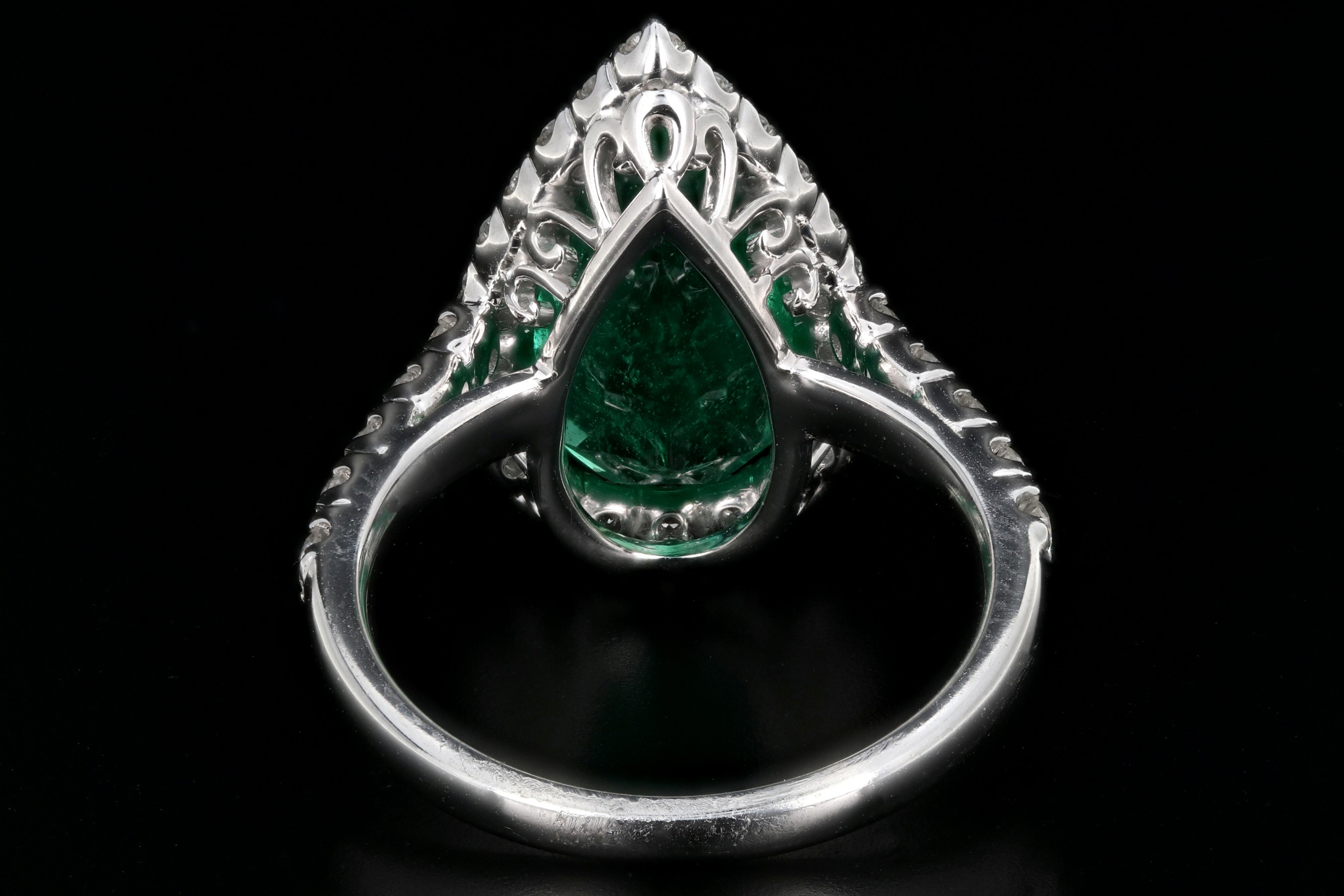 Modern 14K White Gold 3CT Zambian Emerald and Diamond Ring - Queen May
