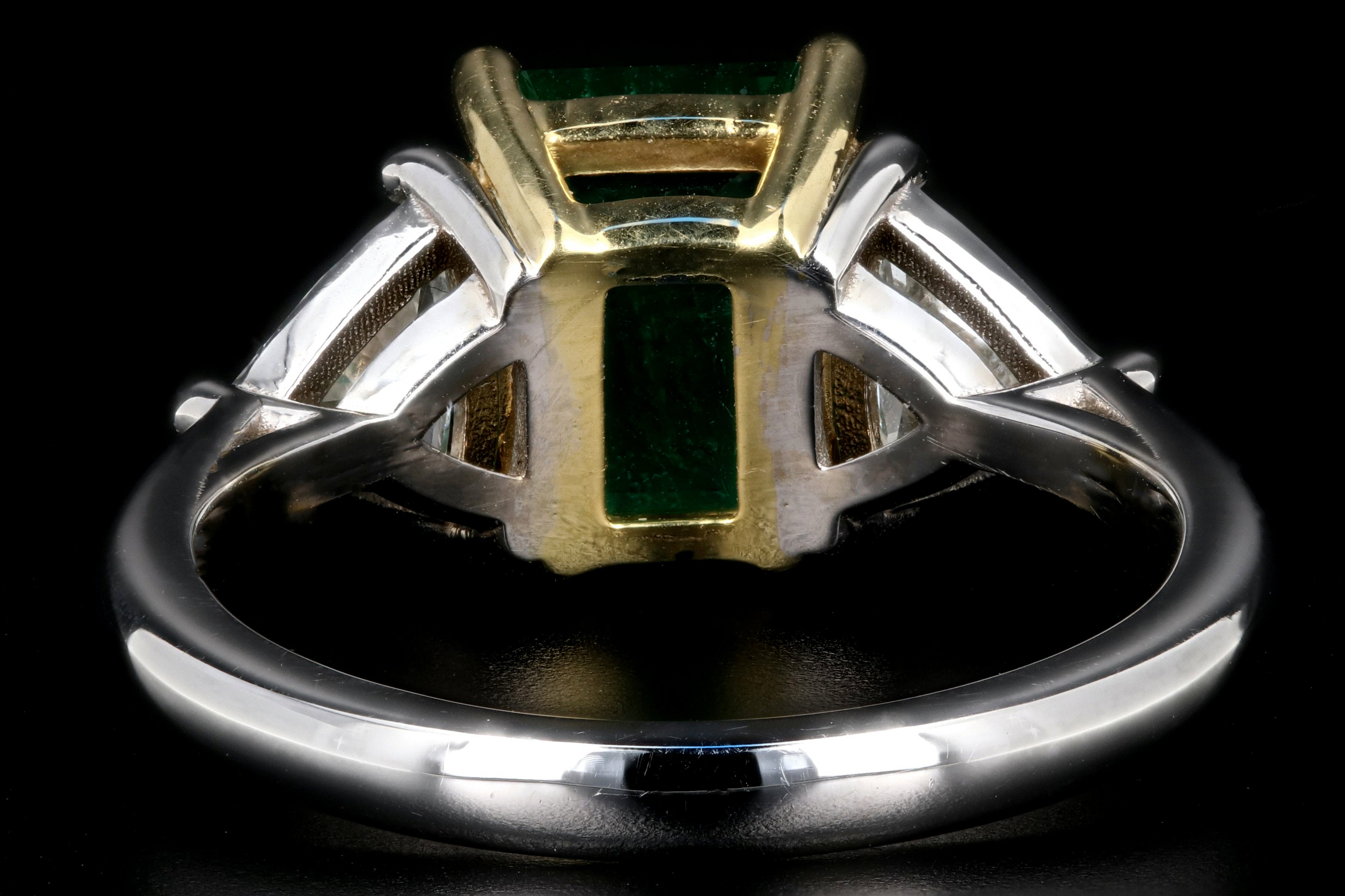 New 18K White and Yellow Gold AGL Certified 1.58 Carat Colombian Emerald and Trillion Cut Diamond Ring - Queen May