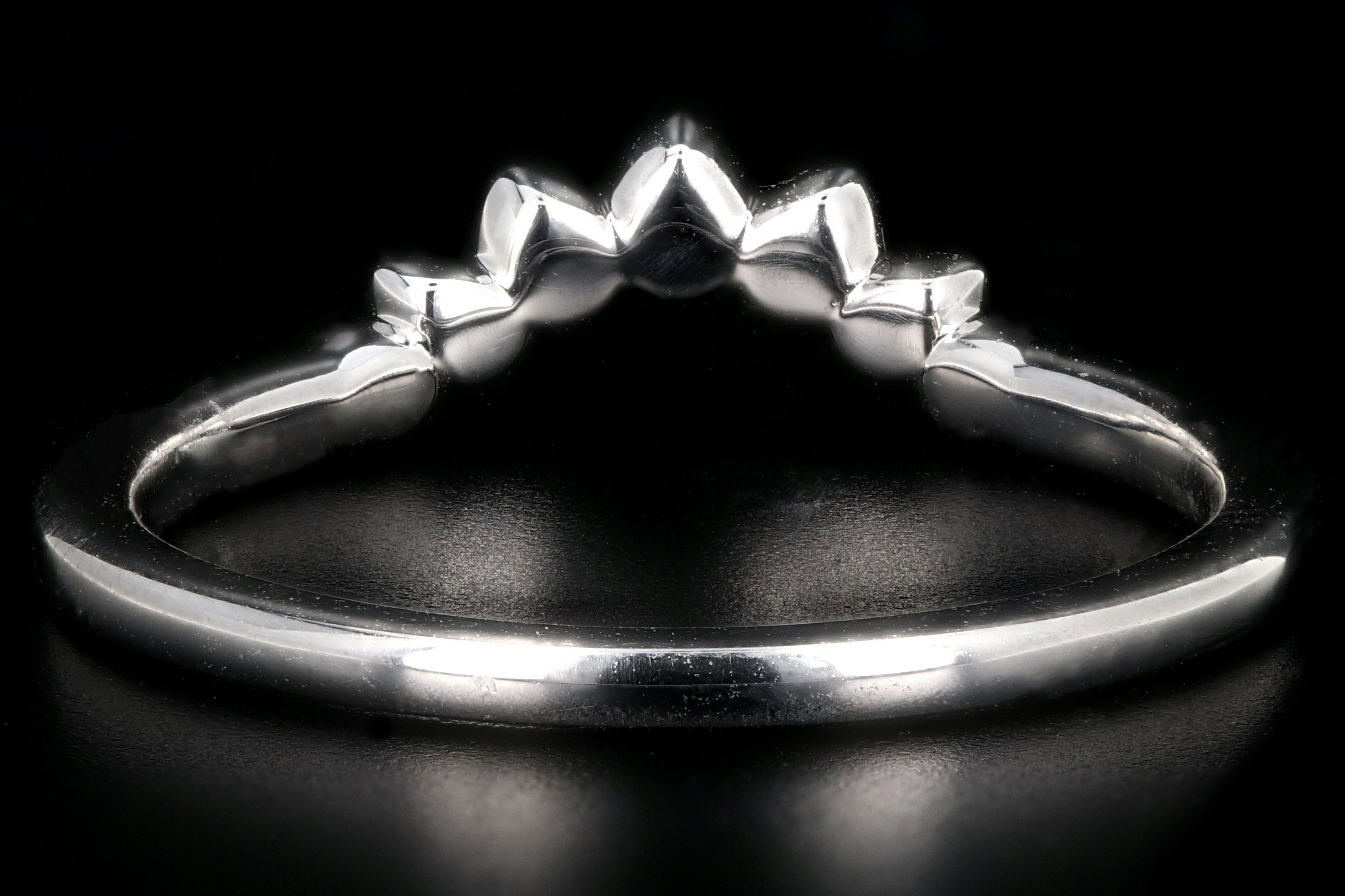 14K Gold .025CTW Diamond Floral-Inspired Contour Band - Queen May