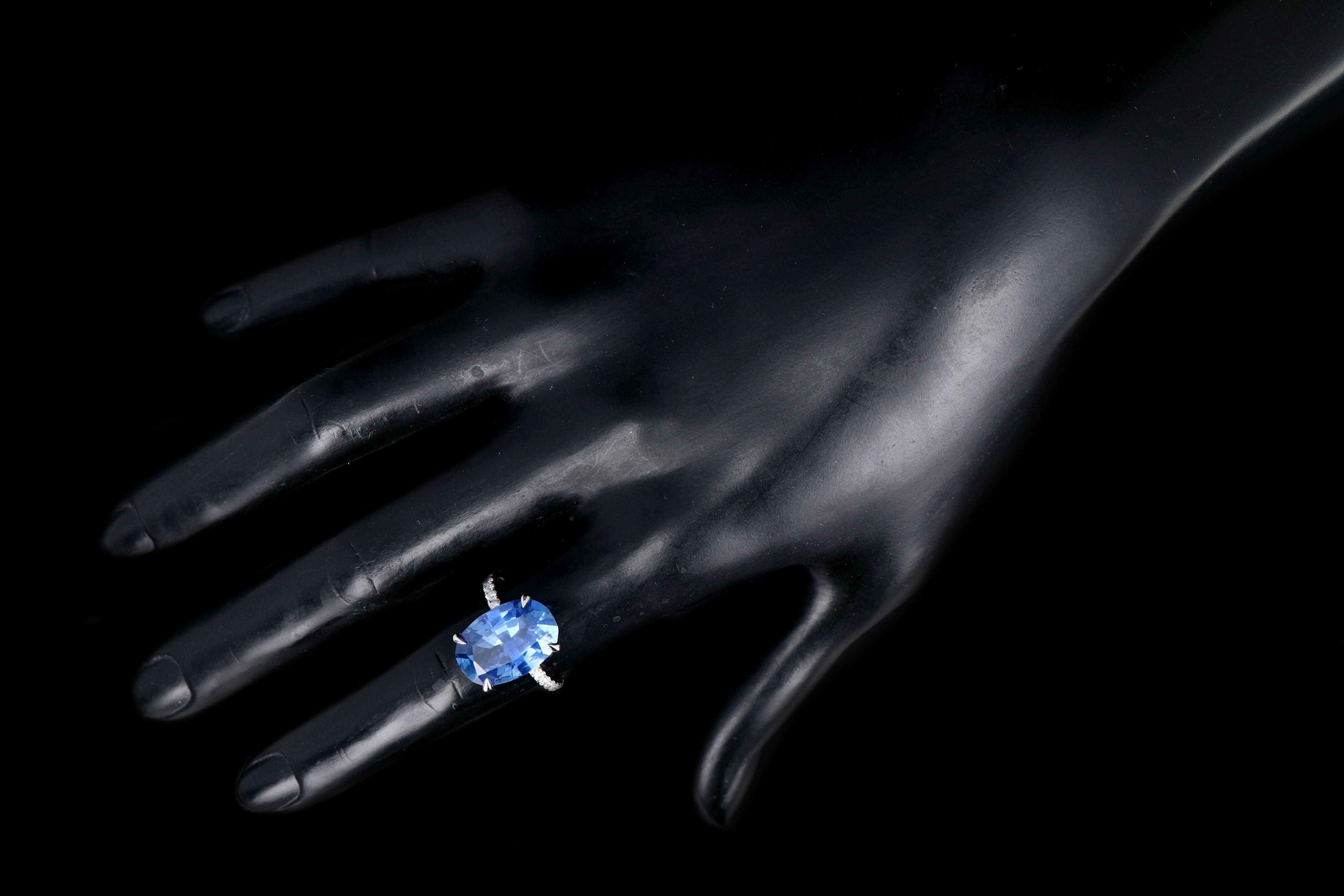 New Platinum 9.72 Carat Cornflower Oval Cut No Heat Sapphire and Diamond Ring GIA Certified - Queen May