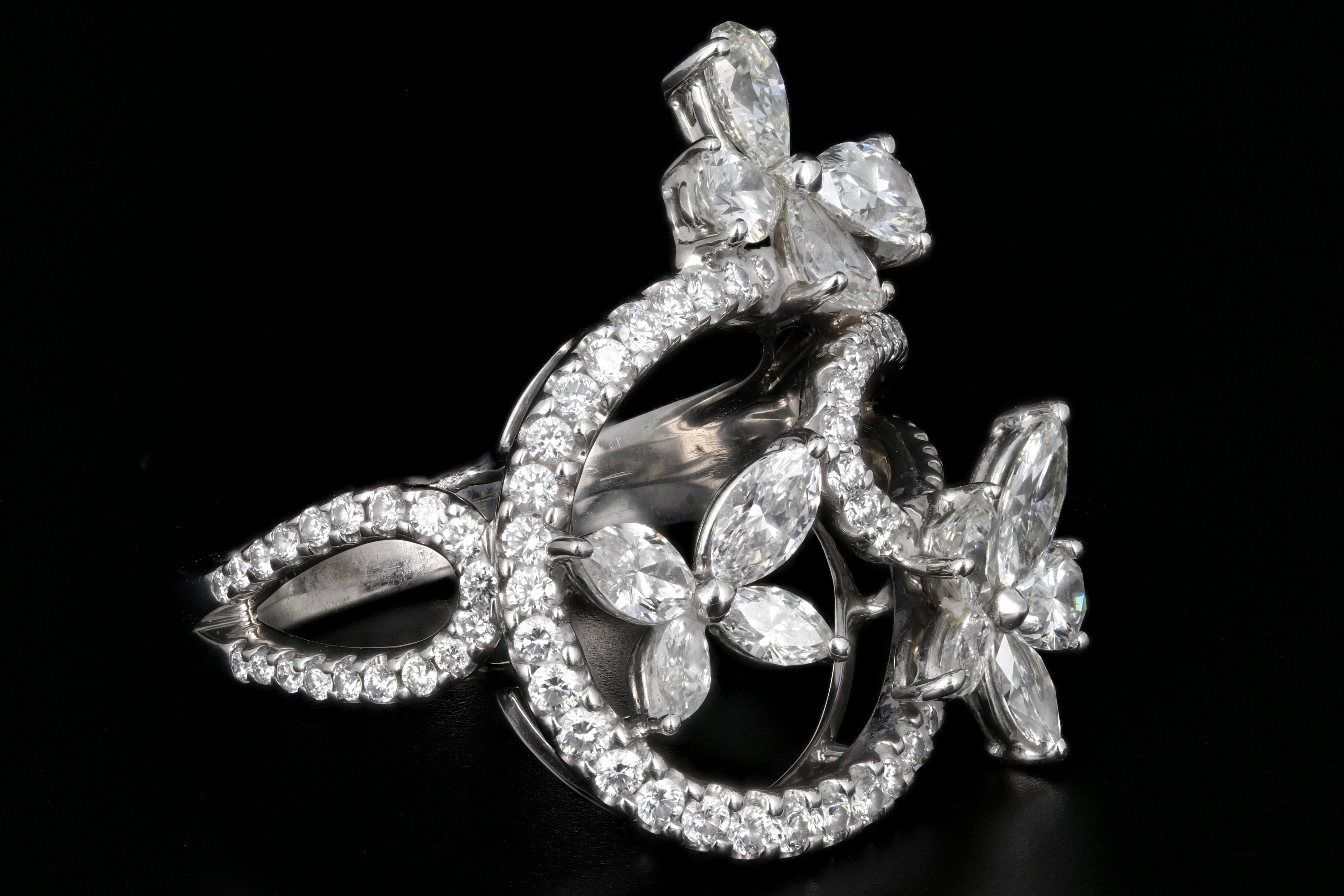 Modern 18k White Gold Flower Diamond 2CTW Ring - Queen May