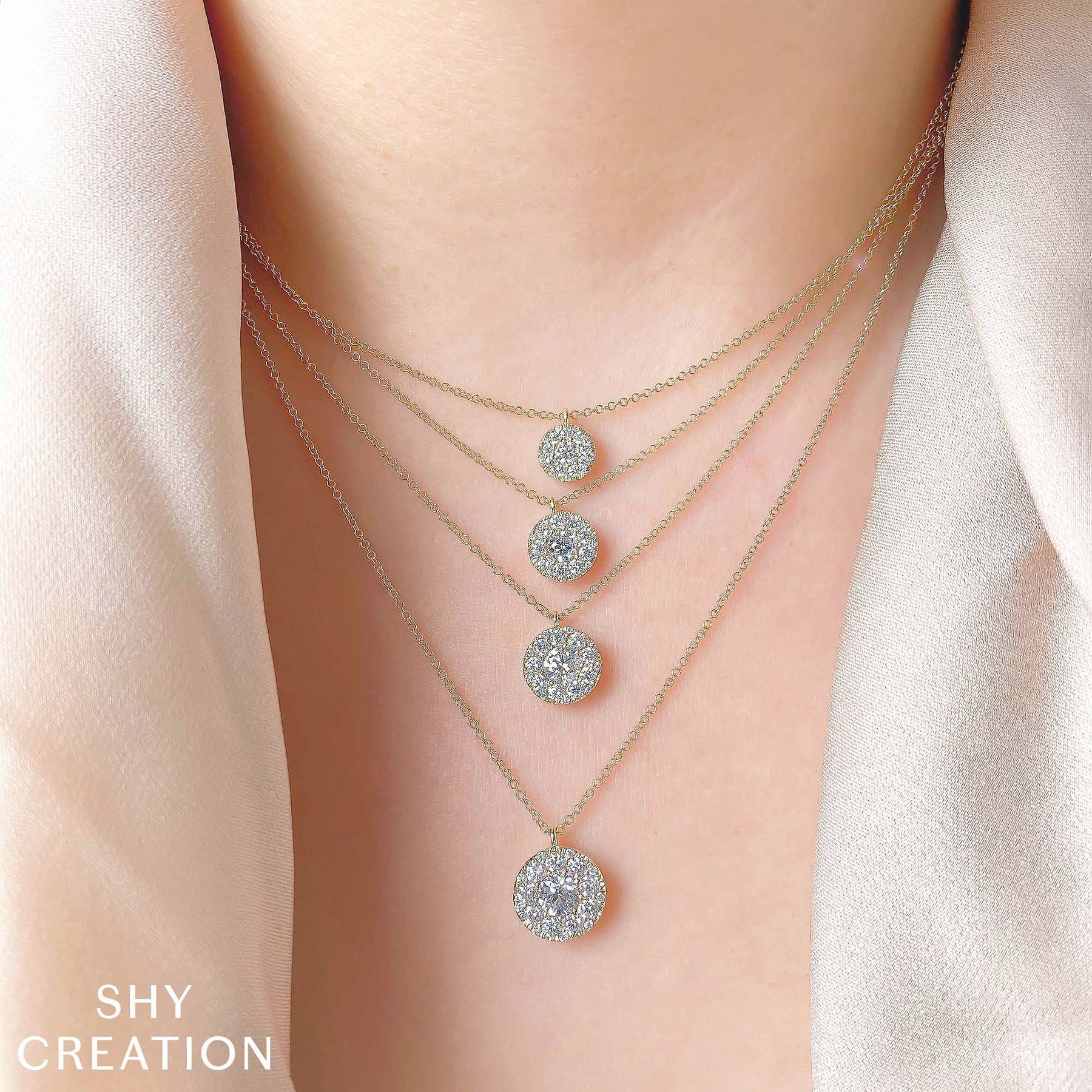 14K Gold 0.23 Carat Diamond Cluster Pendant Necklace - Queen May
