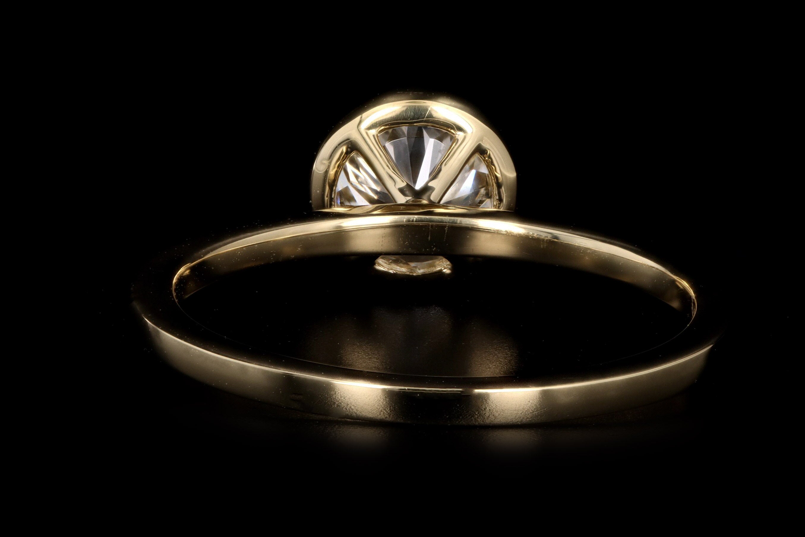18K Yellow Gold 1.01 Carat Round Brilliant Diamond Bezel Engagement Ring - Queen May