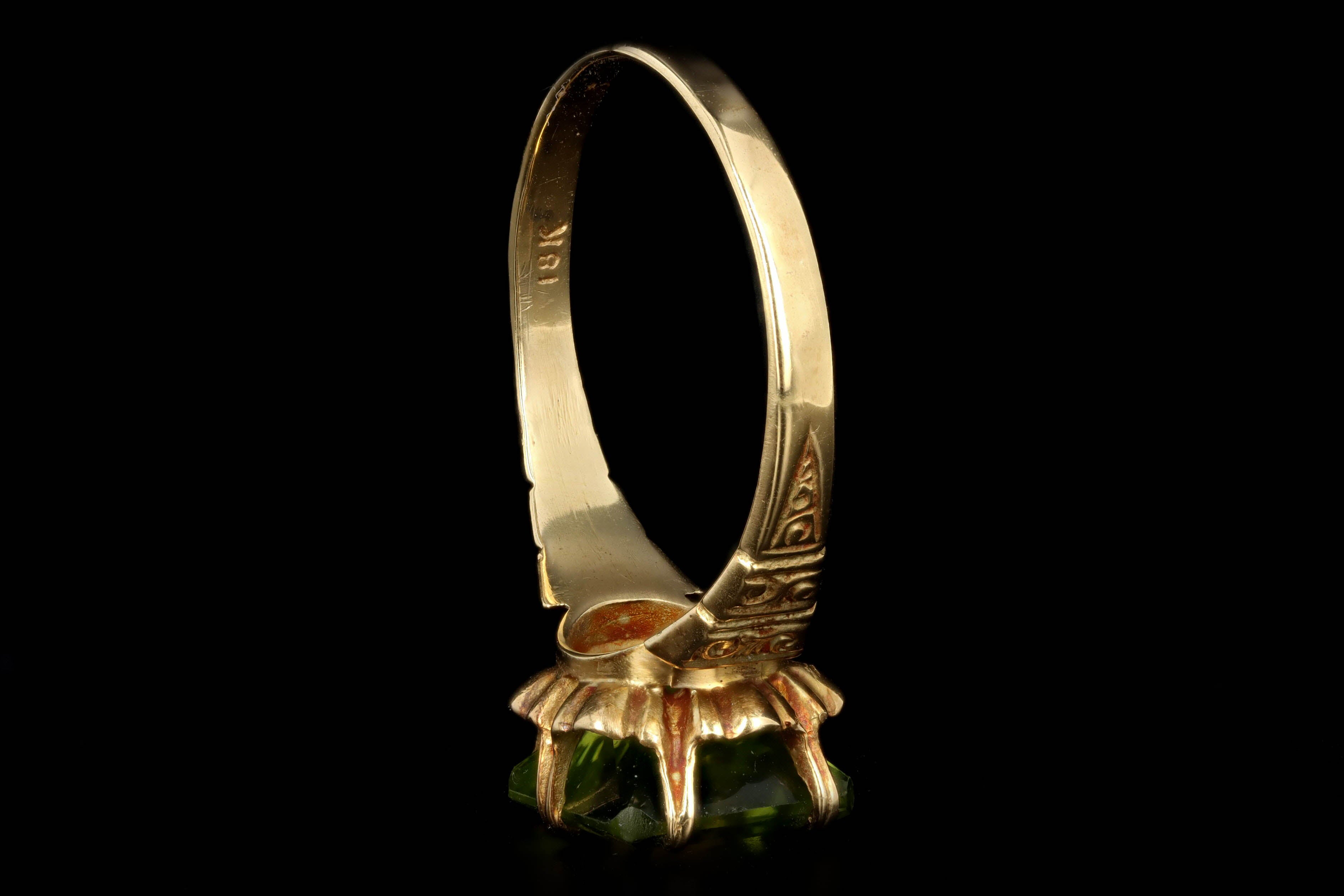 Victorian 18K Yellow Gold 2.75 Carat Peridot Ring - Queen May