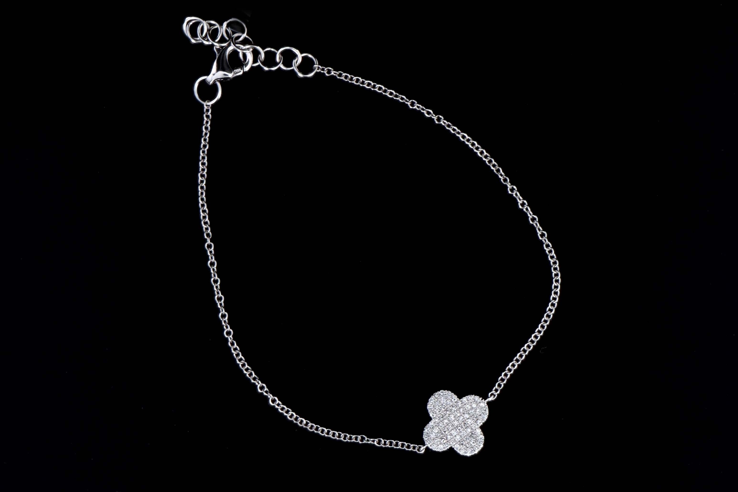 14K Gold .16 Carat Total Weight Diamond Pave Clover Bracelet - Queen May