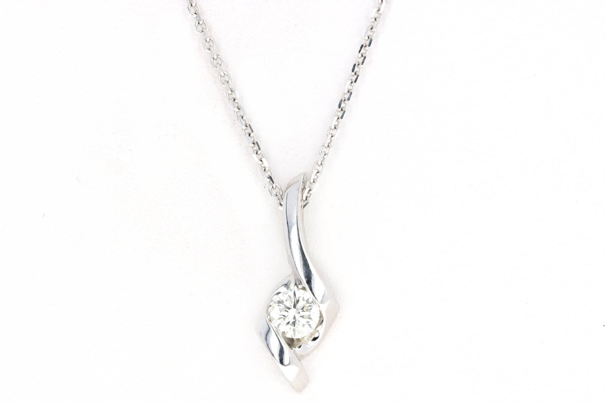 14K White Gold 0.22 Carat Round Brilliant Cut Diamond Swirl Pendant - Queen May
