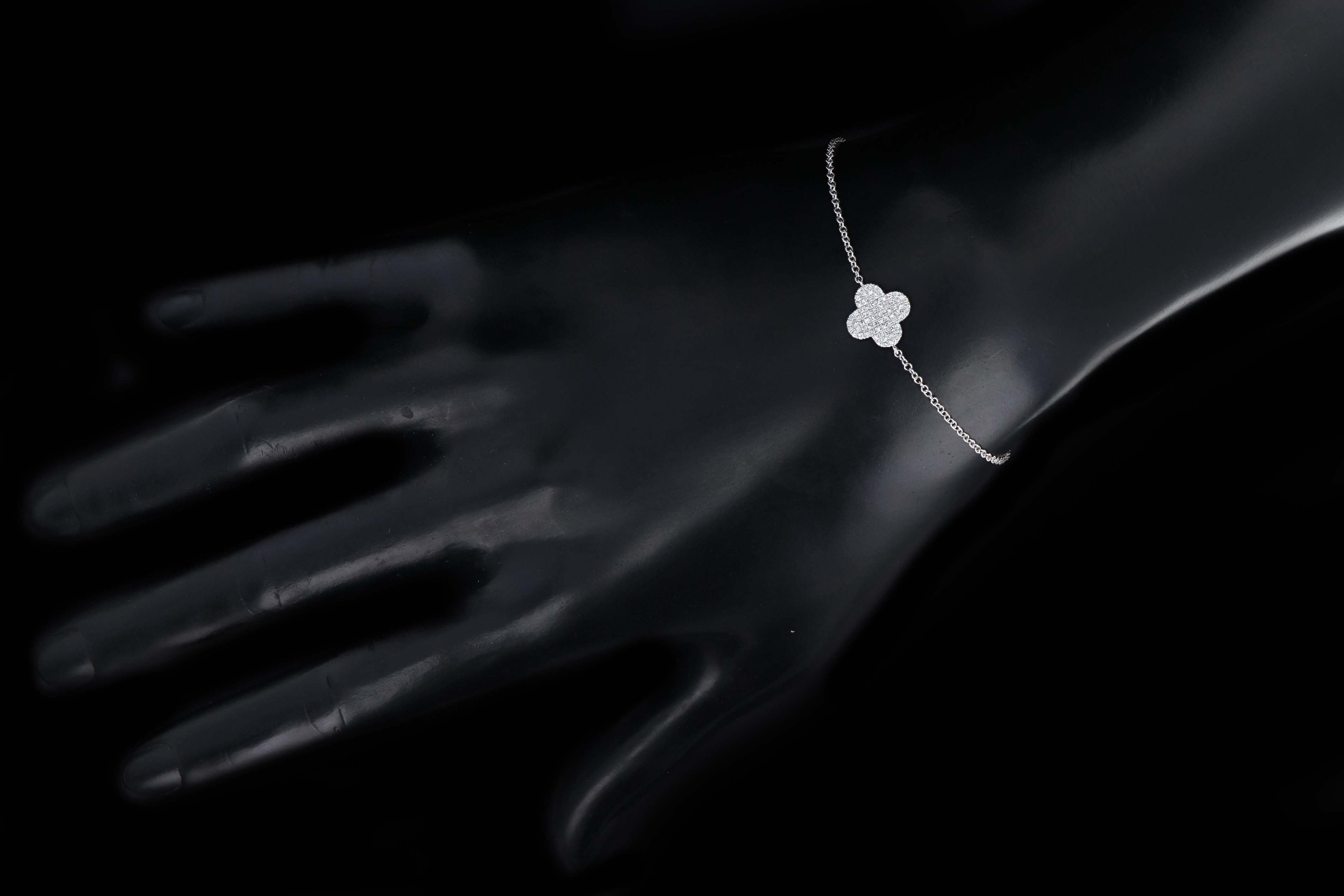 14K Gold .16 Carat Total Weight Diamond Pave Clover Bracelet - Queen May