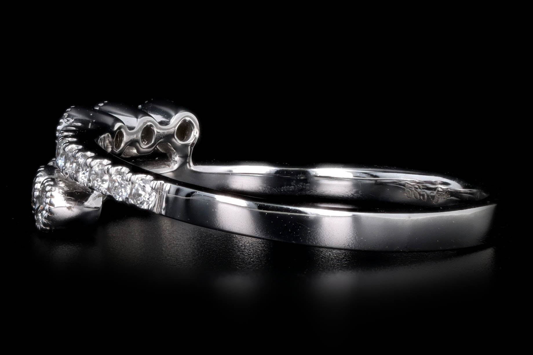 14K White Gold 0.33 Carat Total Weight Round Brilliant Cut Diamond Wedding Band - Queen May