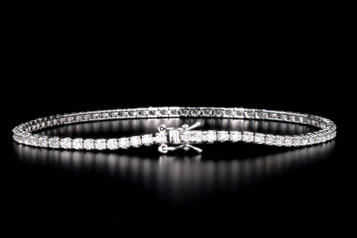 14K White Gold 1.65 Carat Total Weight Round Brilliant Cut Diamond Tennis Bracelet - Queen May