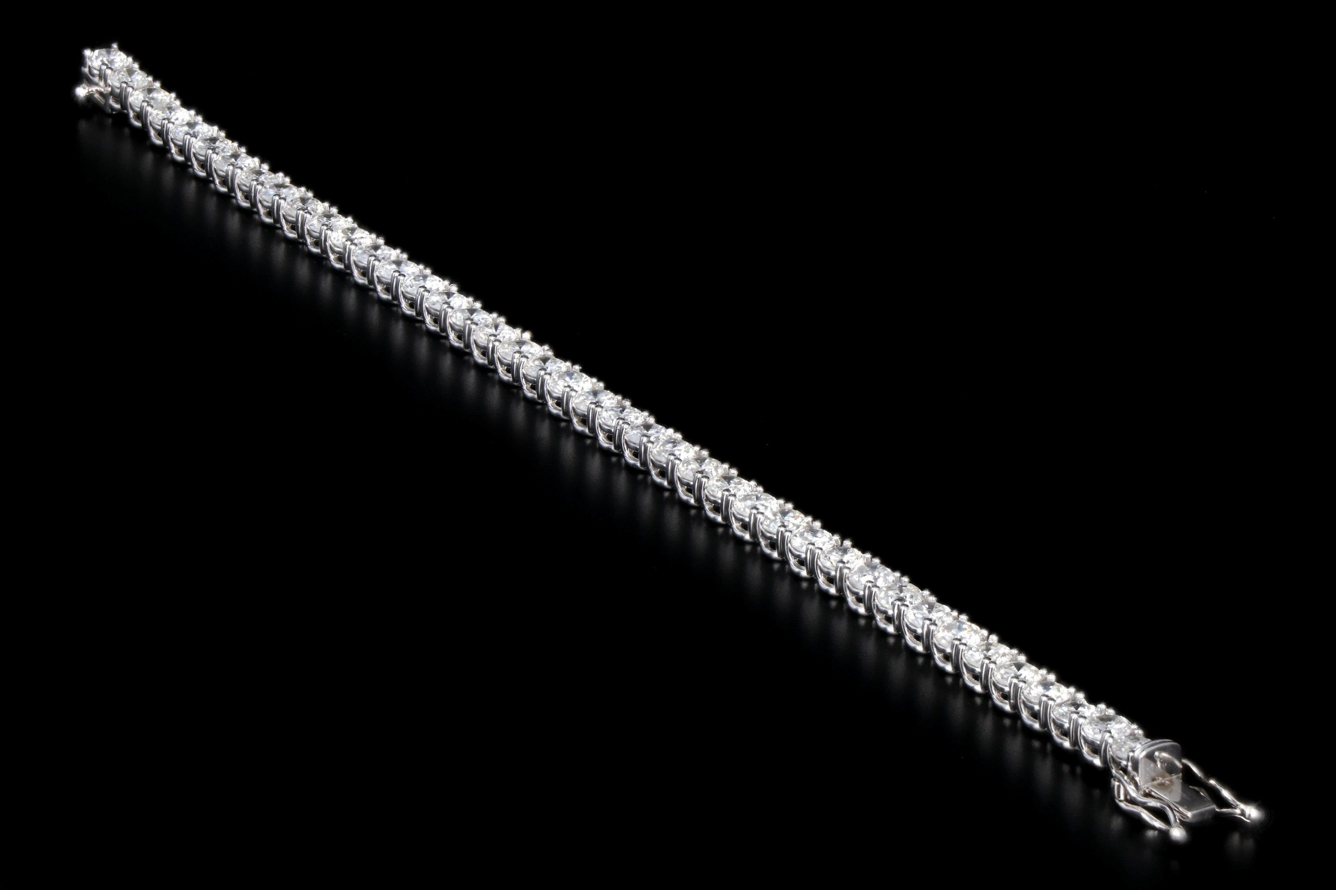 New 14K White Gold 10.39 Carat Diamond Tennis Bracelet - Queen May