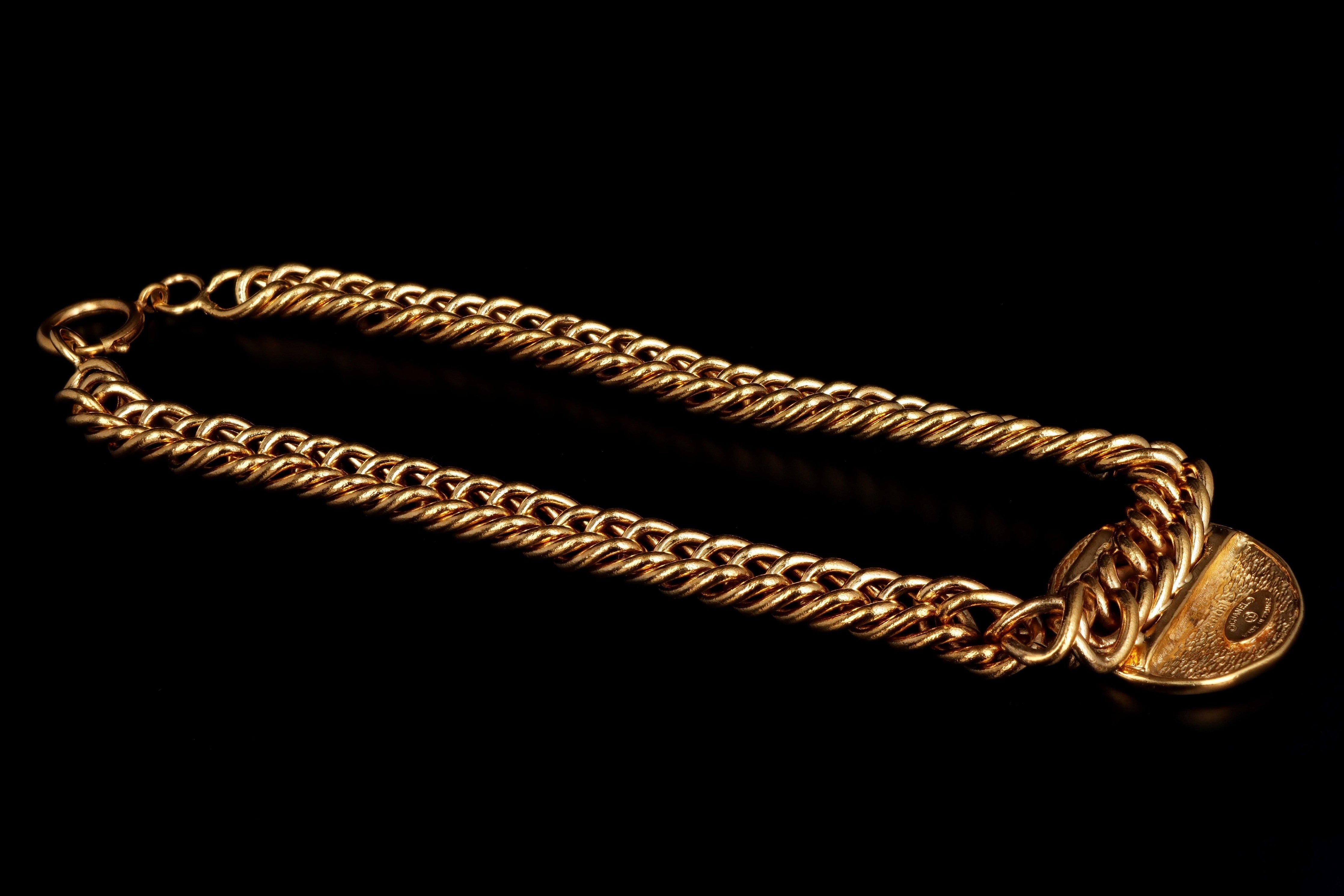 Vintage Chanel Gold Plated 31 Rue Cambon Paris Disk Necklace - Queen May