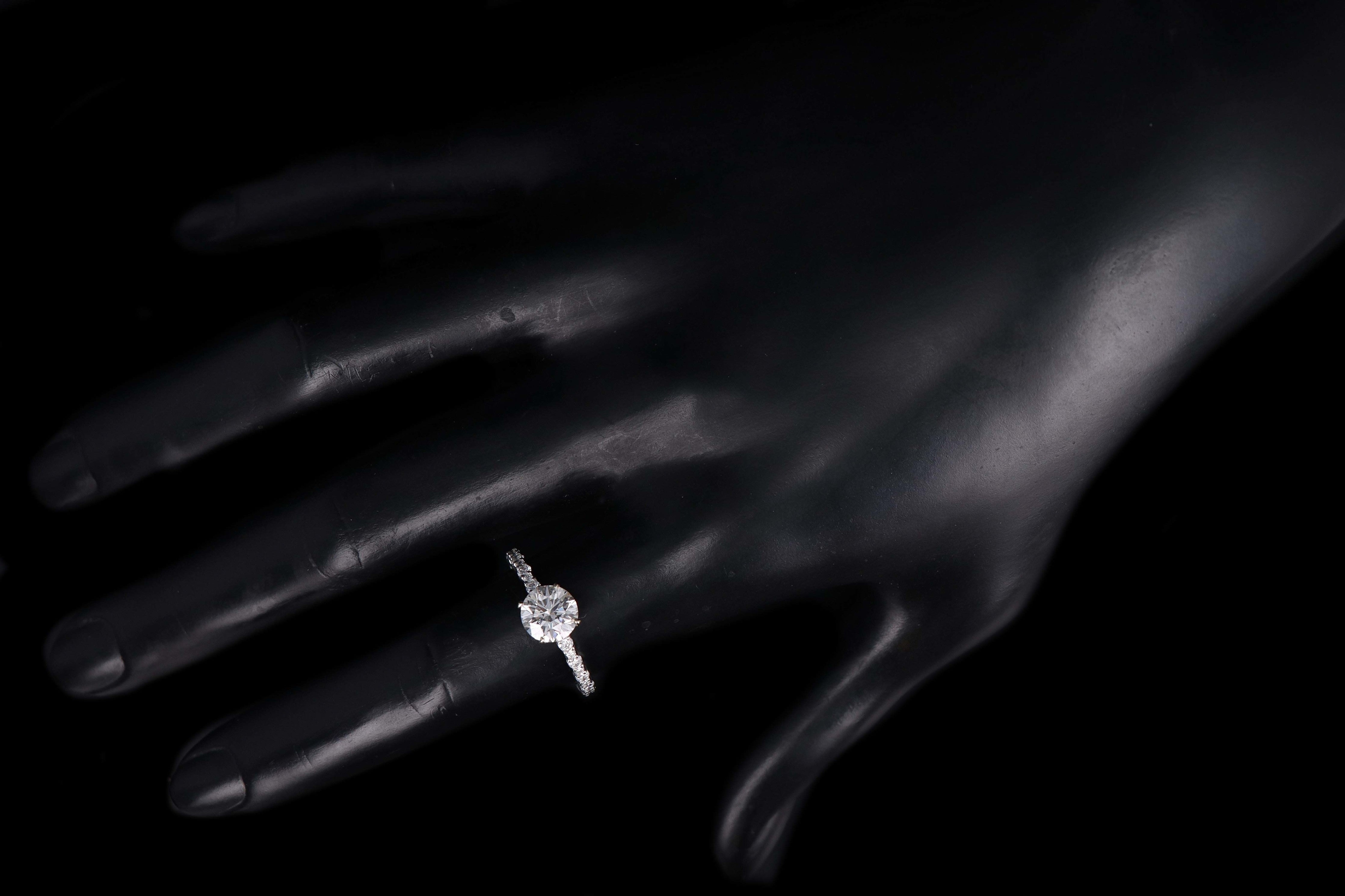 Modern 18K White Gold 1.36 Carat Round Brilliant Diamond Engagement Ring GIA Certified - Queen May
