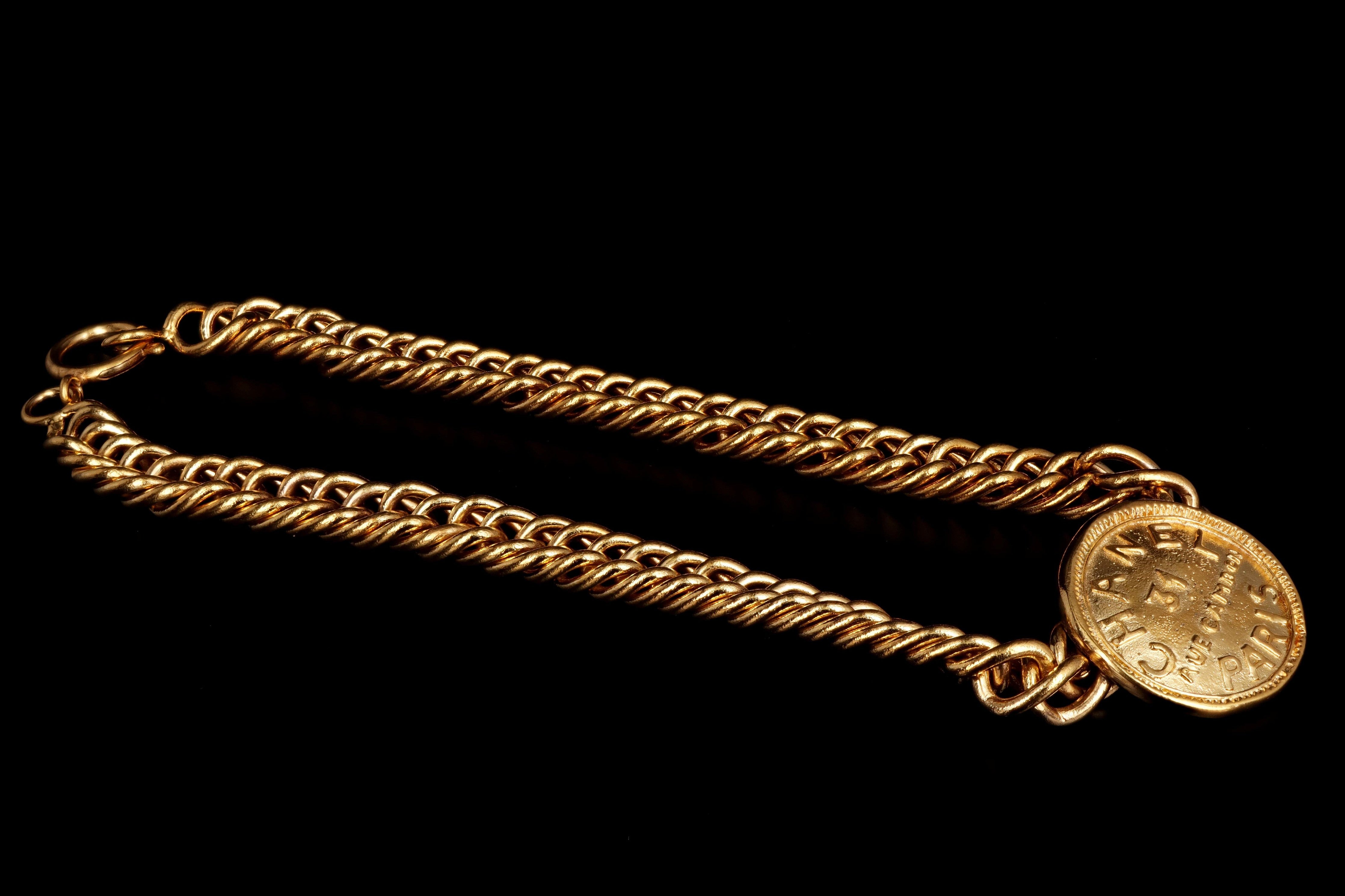 Vintage Chanel Gold Plated 31 Rue Cambon Paris Disk Necklace - Queen May