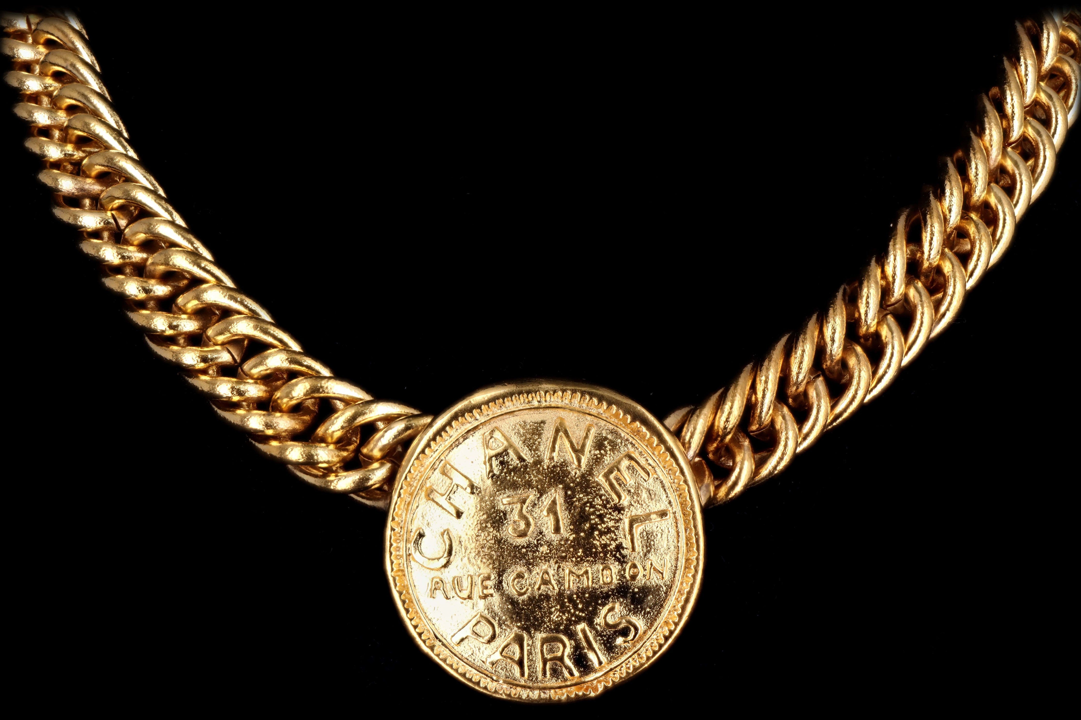 Vintage Chanel Gold Plated 31 Rue Cambon Paris Disk Necklace - Queen May