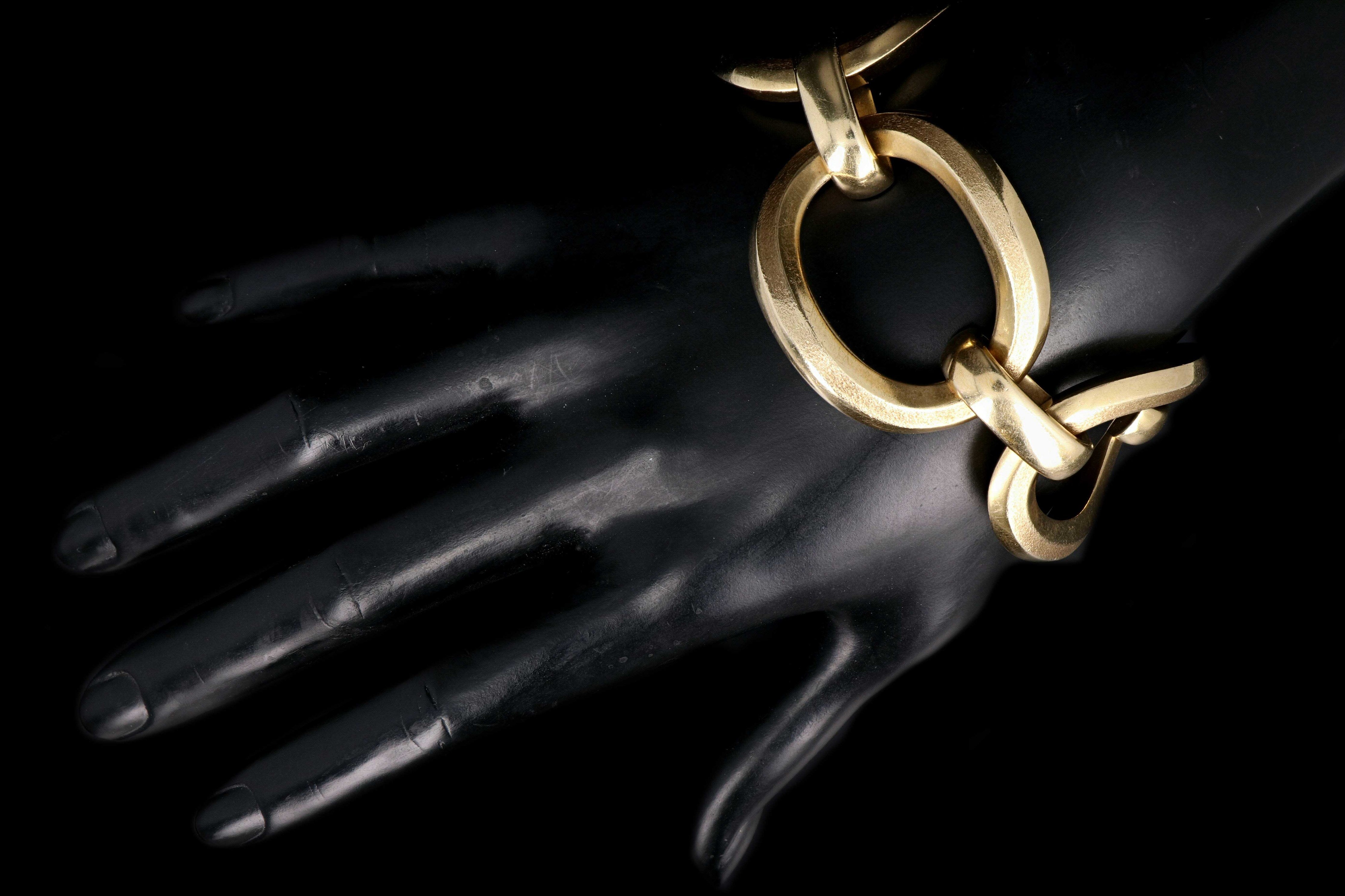 Vintage 14K Yellow Gold Large Oval Link Bracelet - Queen May