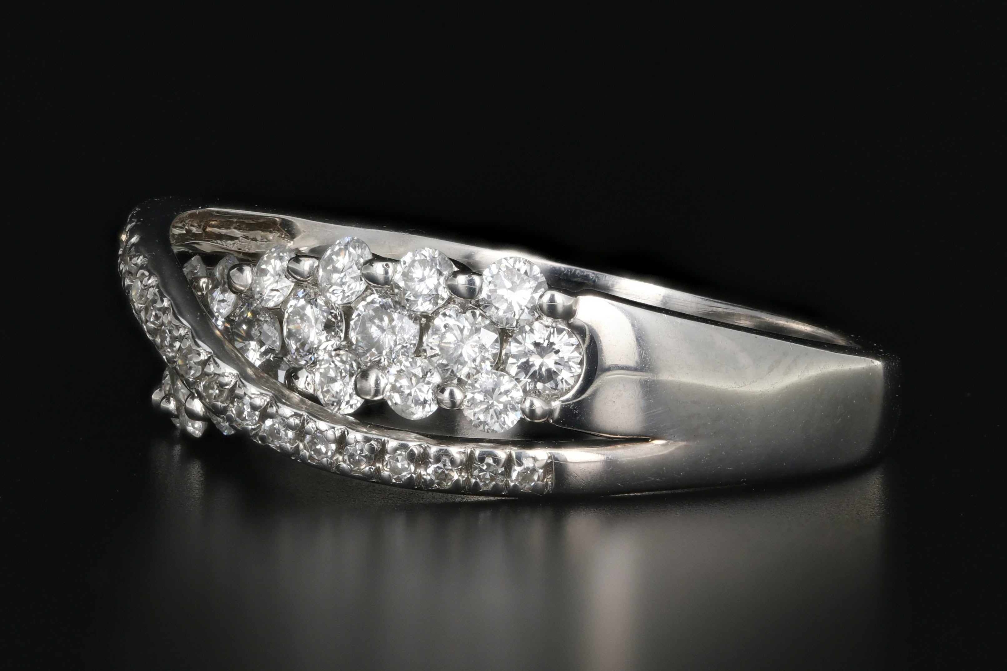 Modern 14K White Gold 1.20 Carat Band Ring - Queen May