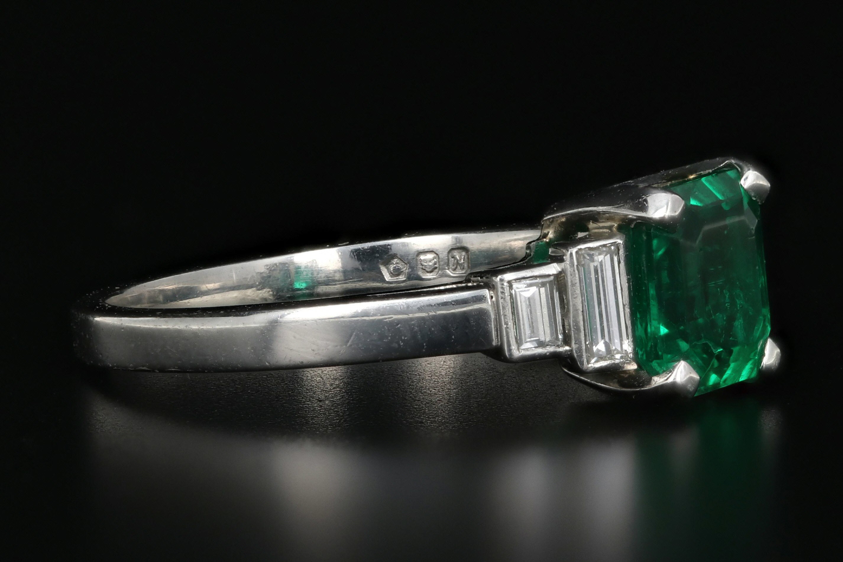 Platinum 1.28 Carat Colombian Emerald GIA Certified - Queen May