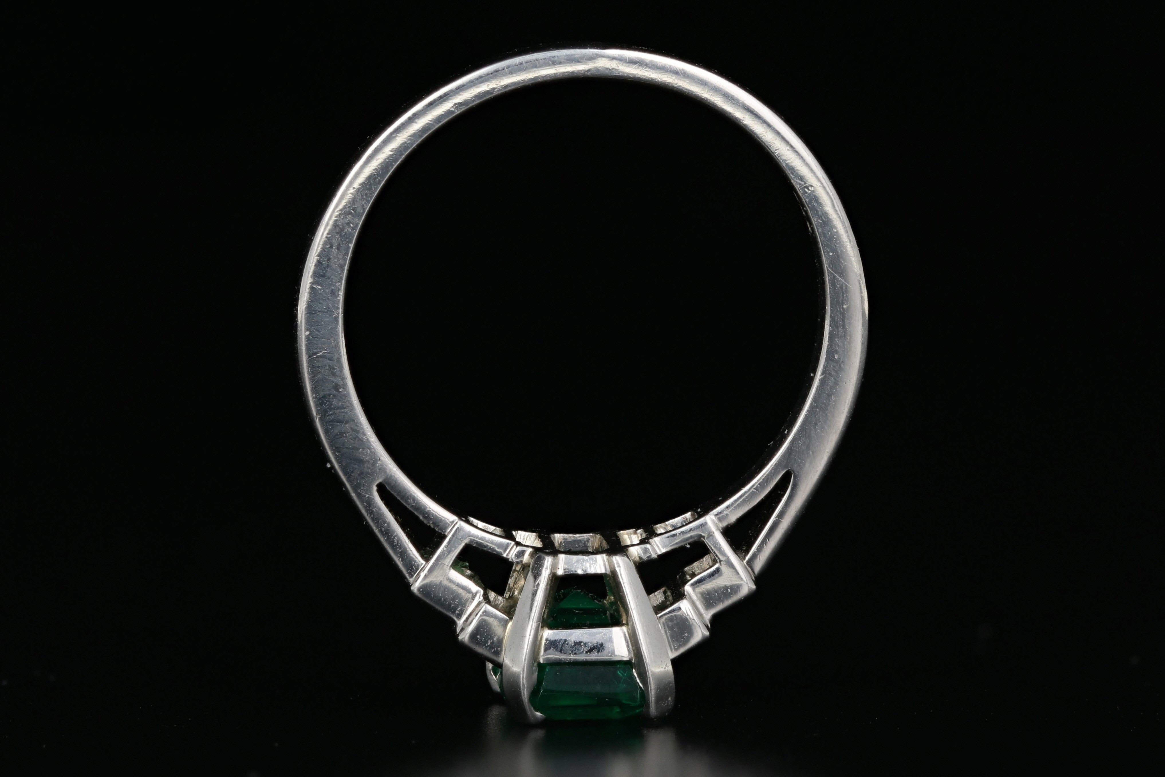 Platinum 1.28 Carat Colombian Emerald GIA Certified - Queen May