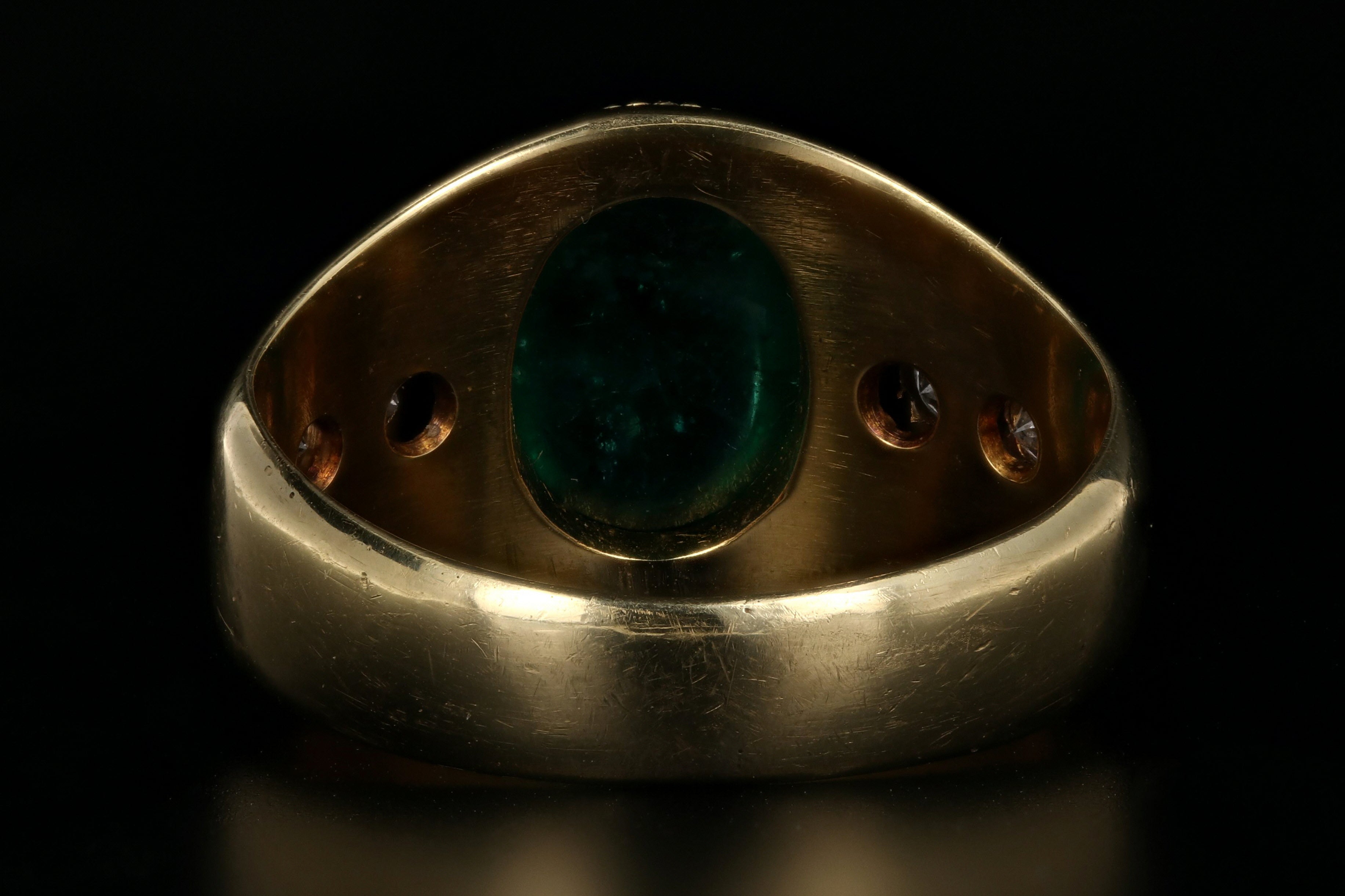 Retro 18K Yellow Gold 3.5 Carat Natural Brazilian Emerald and Diamond Ring AGL Certified - Queen May