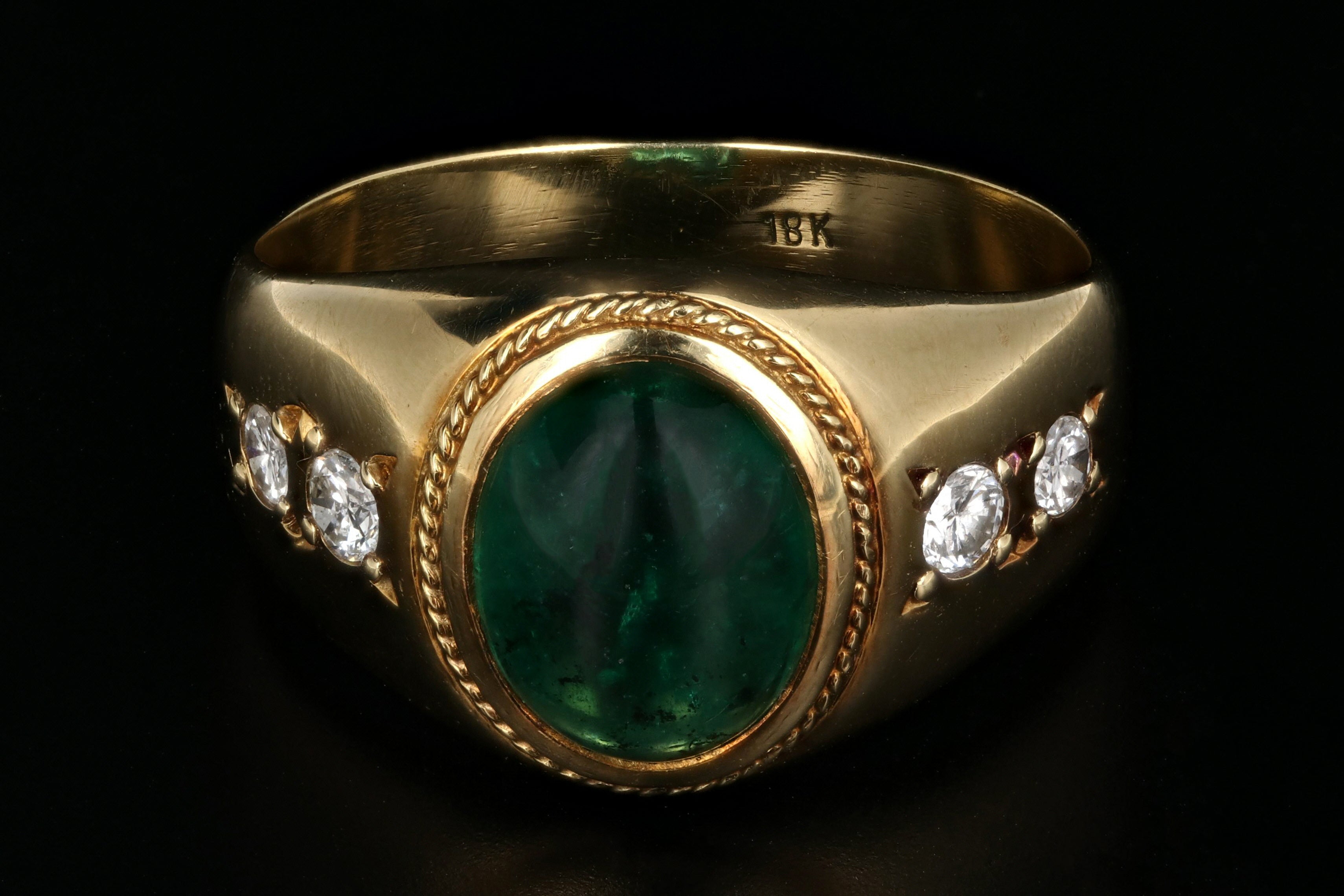 Retro 18K Yellow Gold 3.5 Carat Natural Brazilian Emerald and Diamond Ring AGL Certified - Queen May