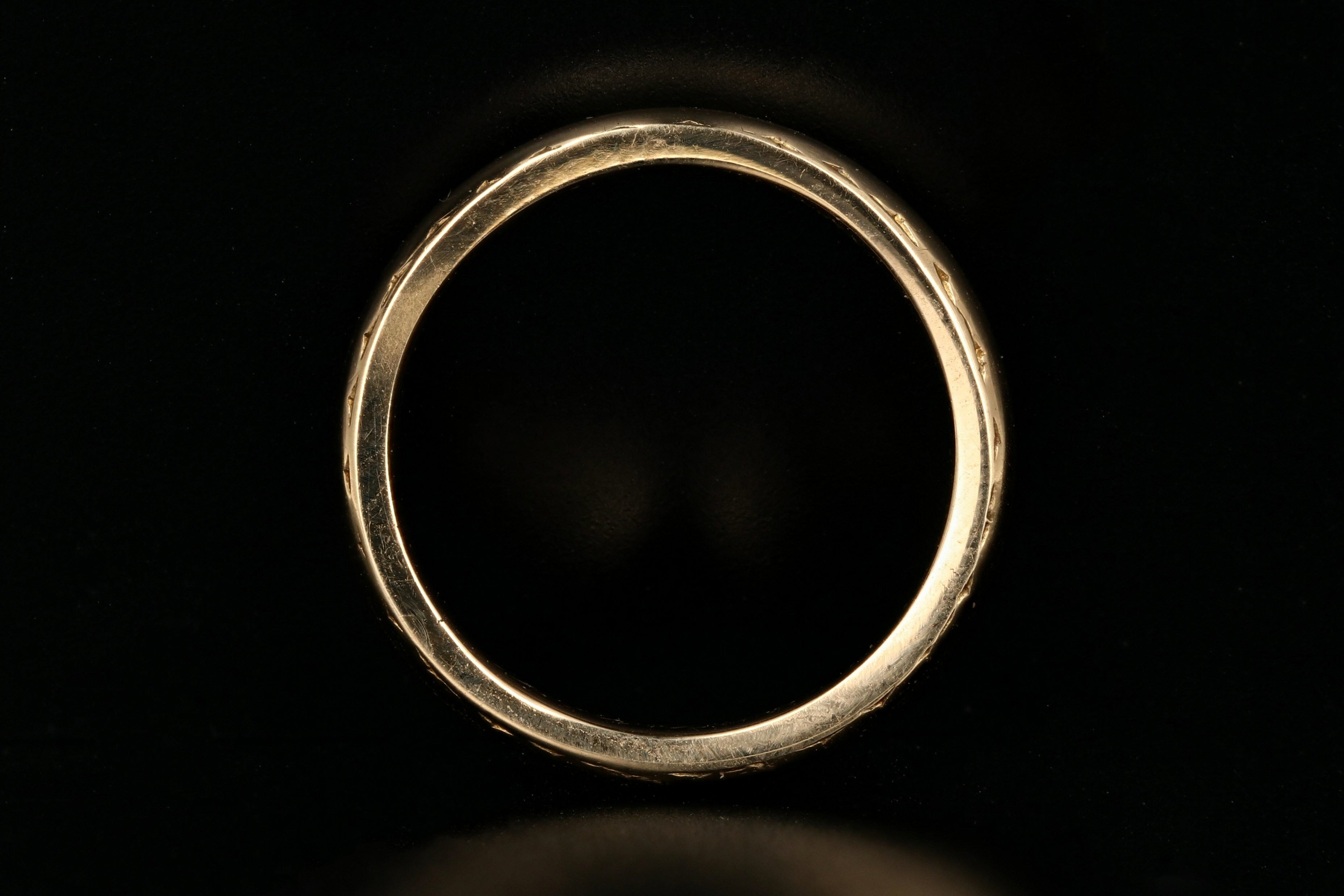 Edwardian 18K Yellow Gold Band - Queen May