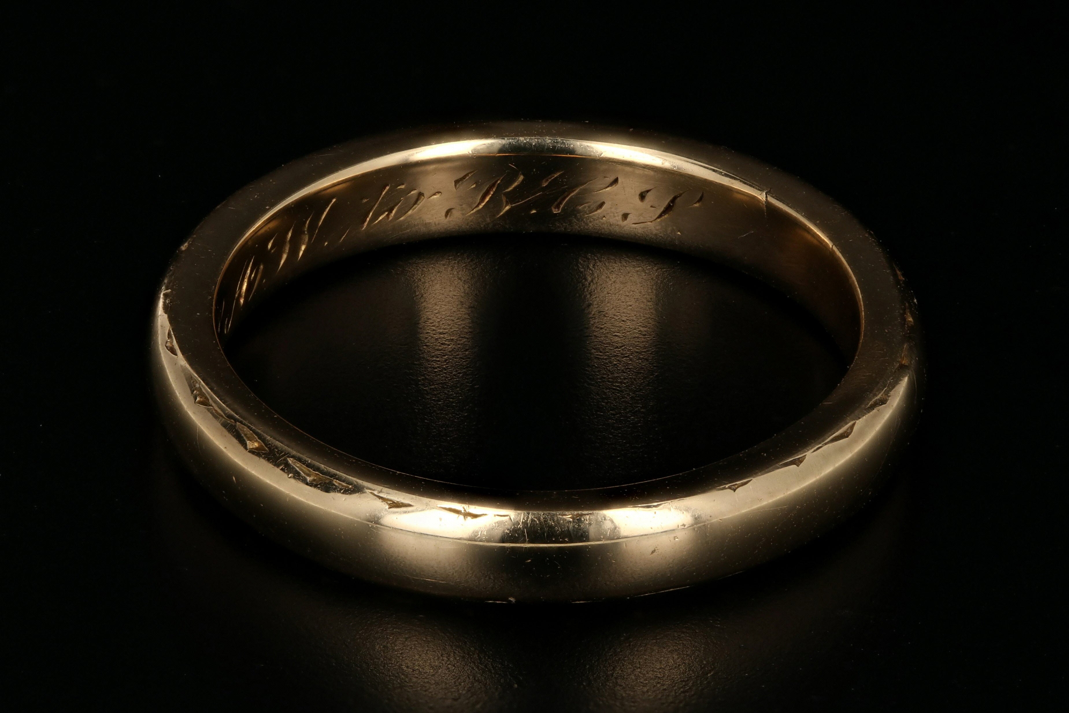 Edwardian 18K Yellow Gold Band - Queen May