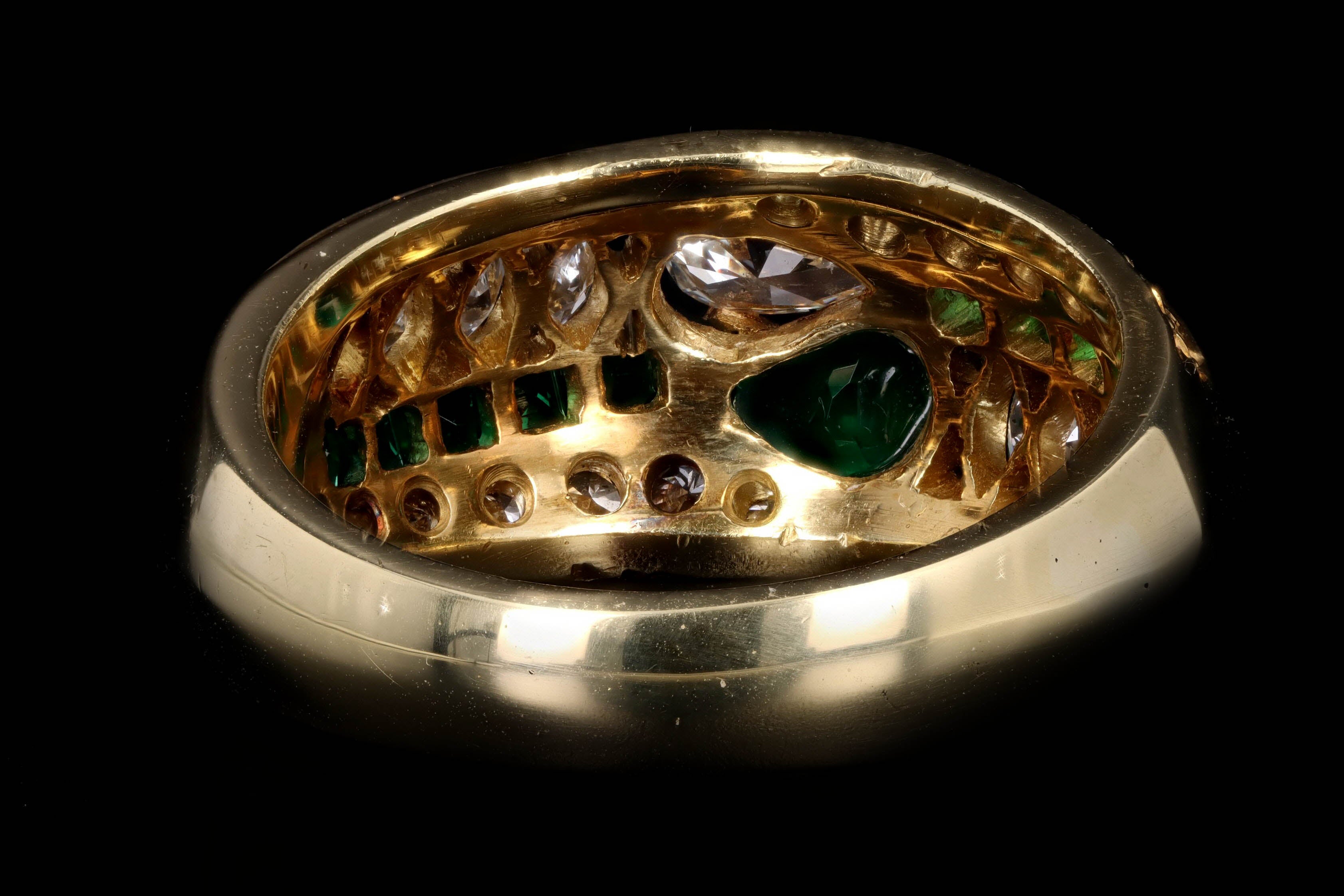 18K Yellow Gold Pear Cut Diamond & Emerald Mens Ring - Queen May