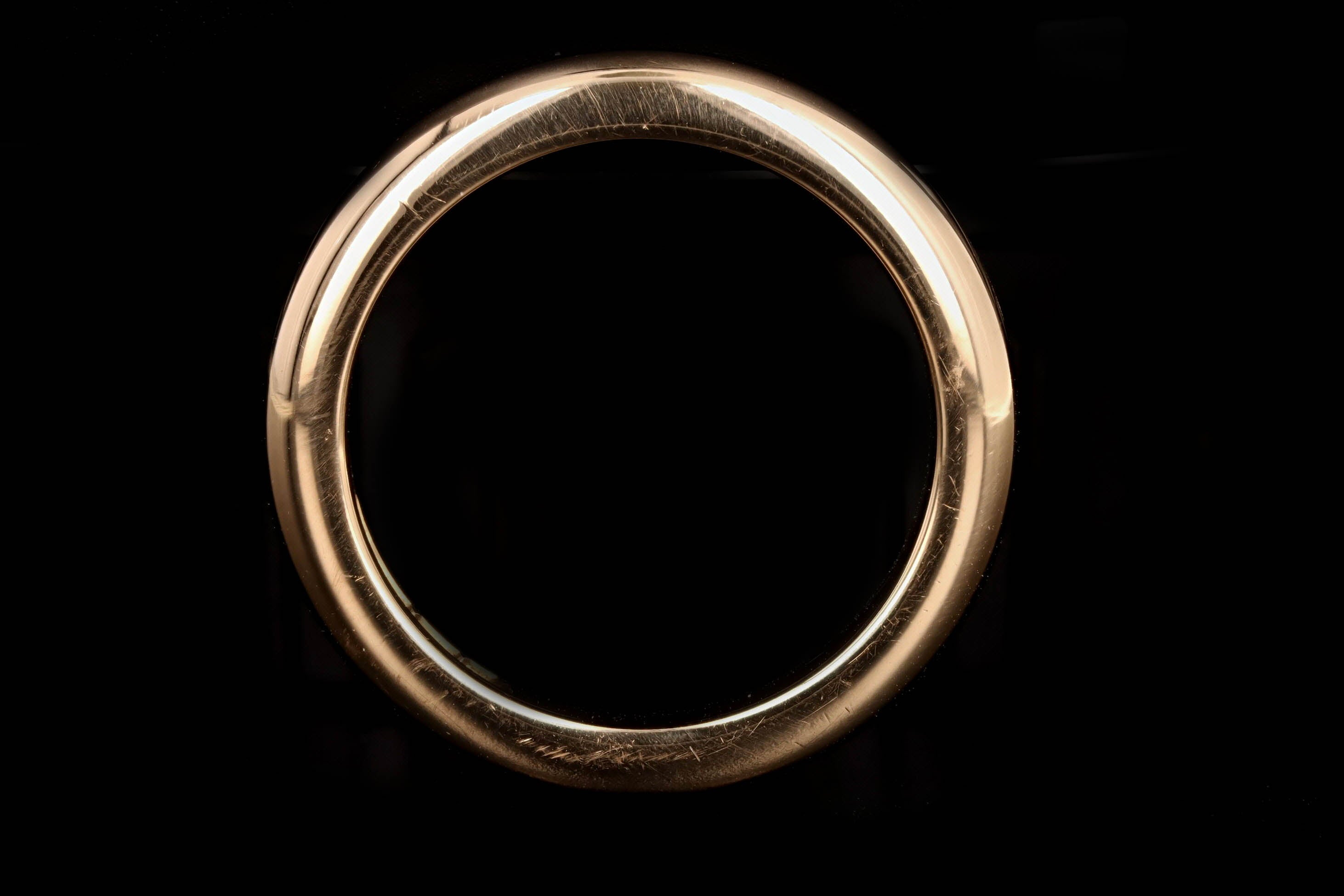 Victorian 18K Yellow Gold 3.3mm Wedding Band - Queen May