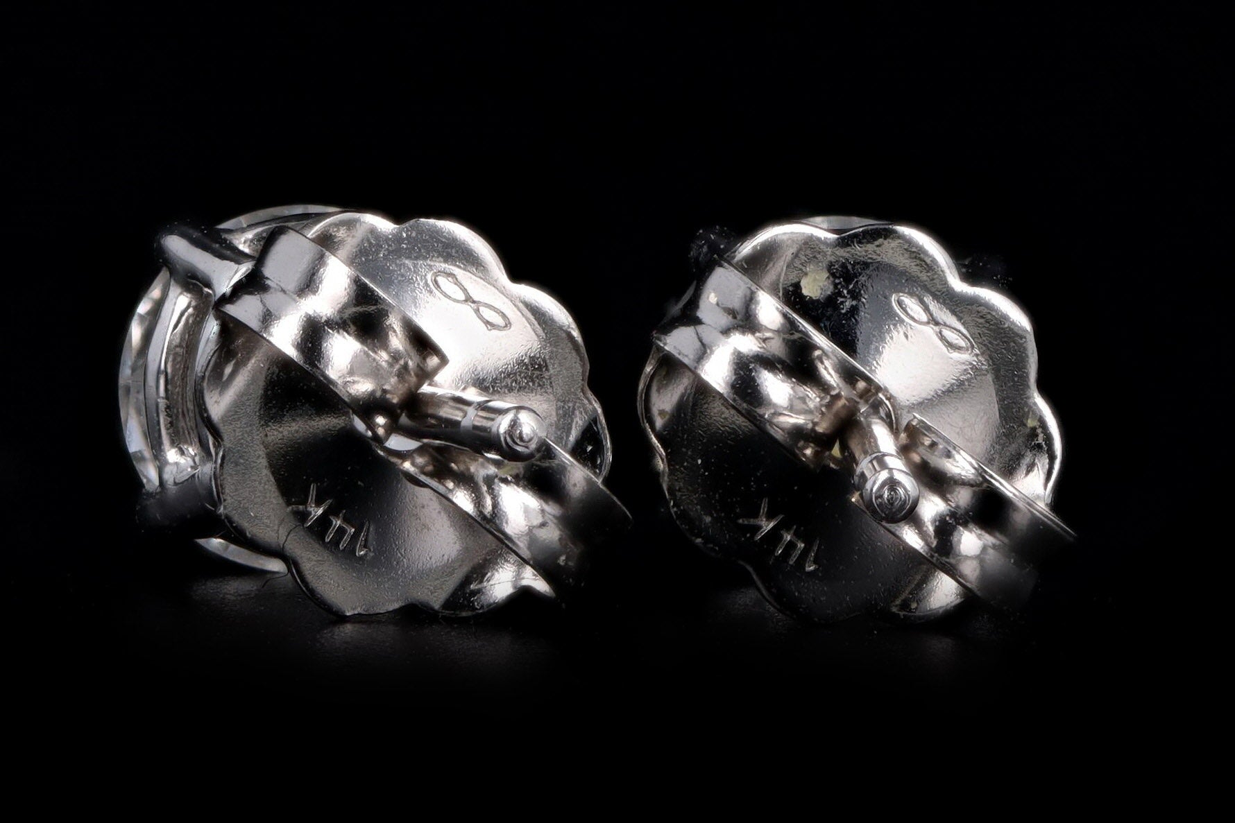 14K White Gold 1 Carat Total Weight Round Diamond Stud Earrings - Queen May