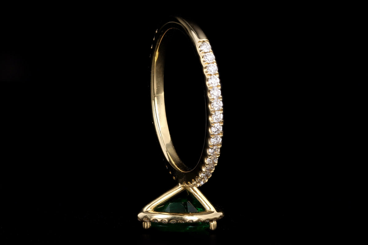 18K Yellow Gold 1.07 Carat Pear Cut Natural Emerald & Diamond Halo Ring - Queen May